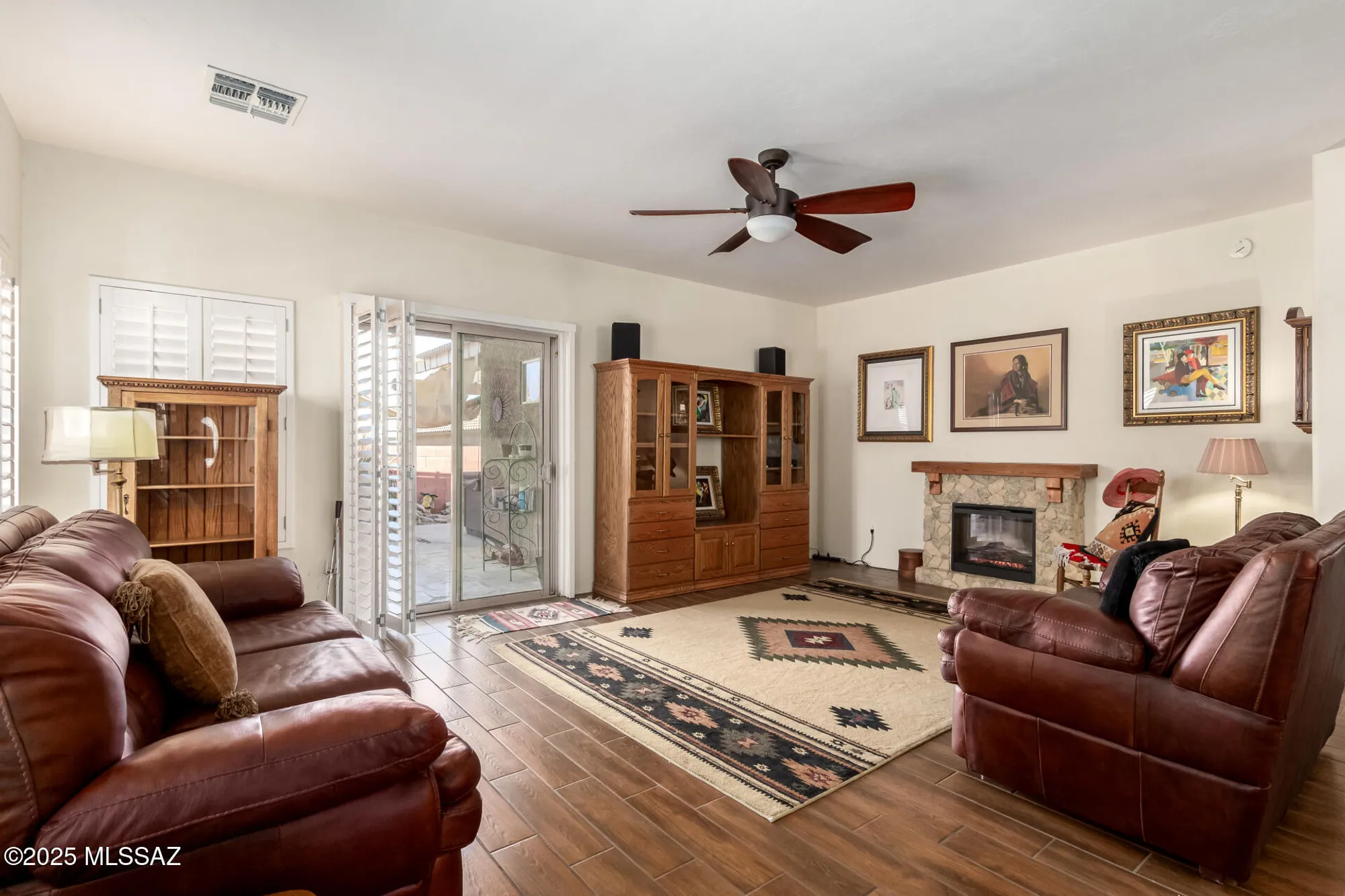Property Slideshow image 3 of 43 | 1388 w camino buenos aires, Sahuarita, AZ, 85629