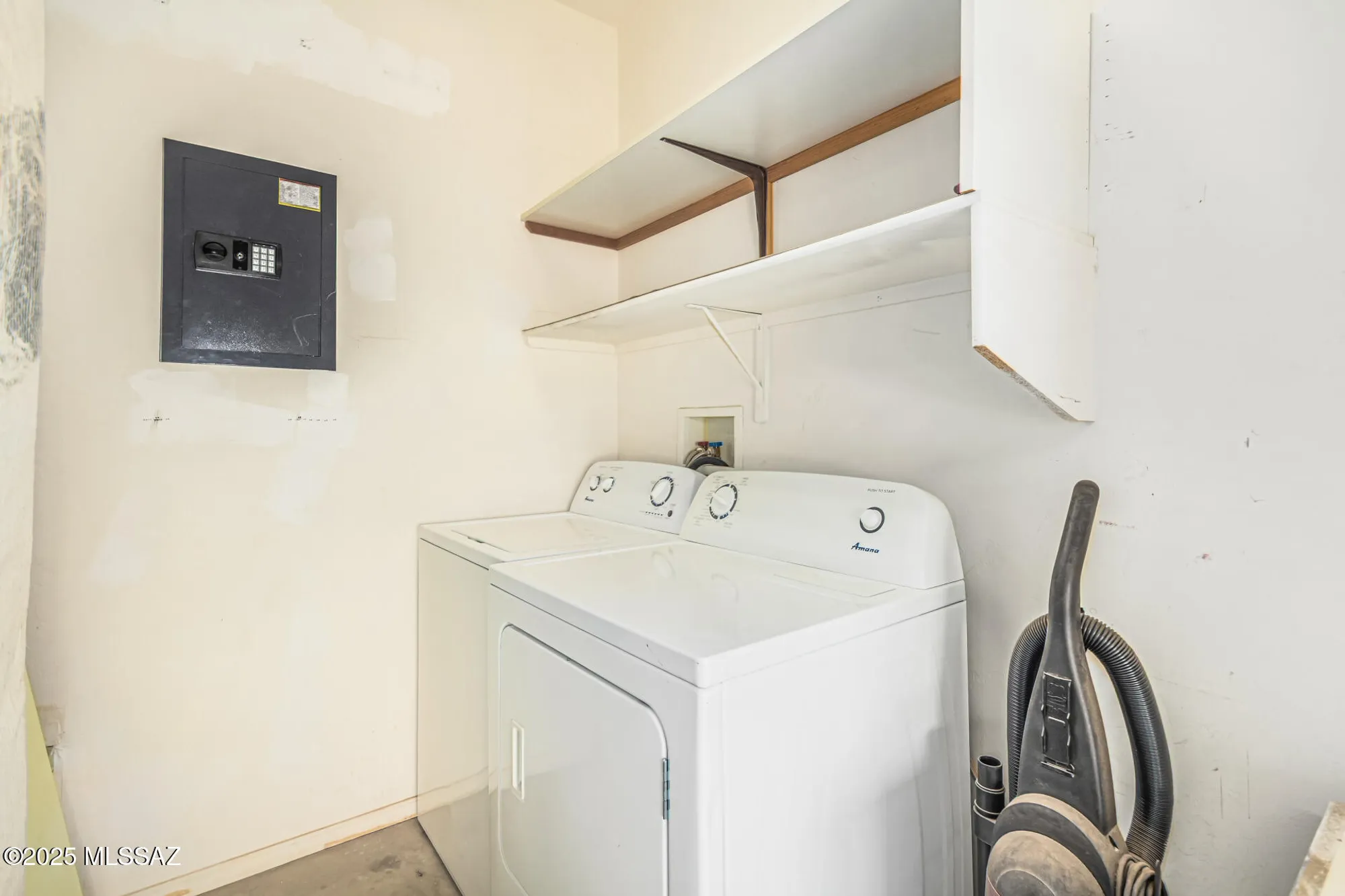 Property Slideshow image 27 of 36 | 423 w chardin dr, Green Valley, AZ, 85614