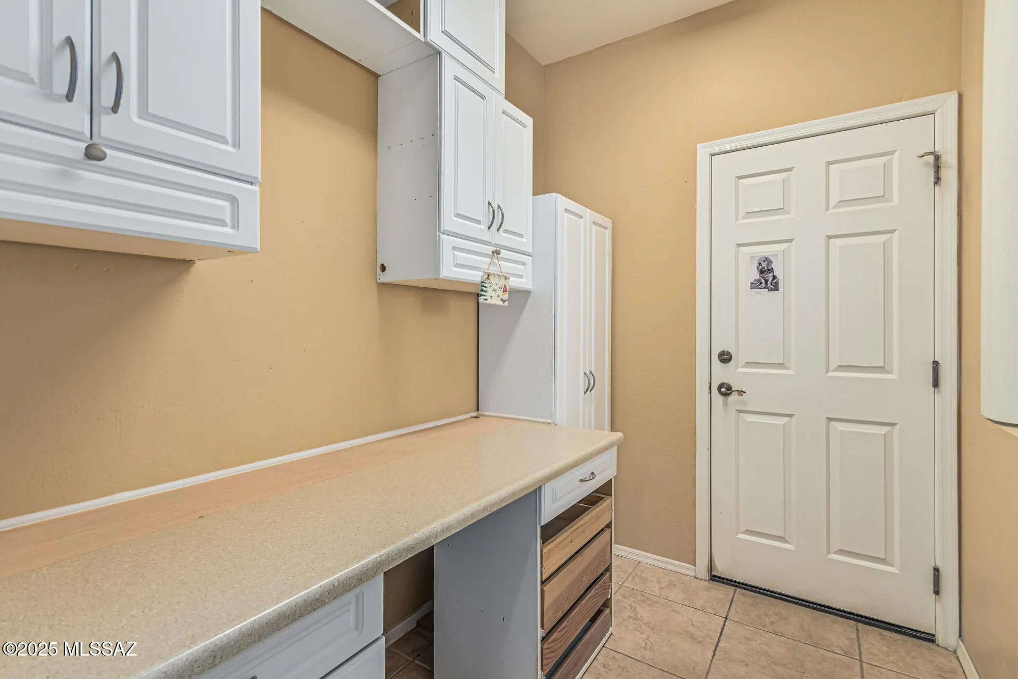 Property Slideshow image 28 of 36 | 423 w chardin dr, Green Valley, AZ, 85614