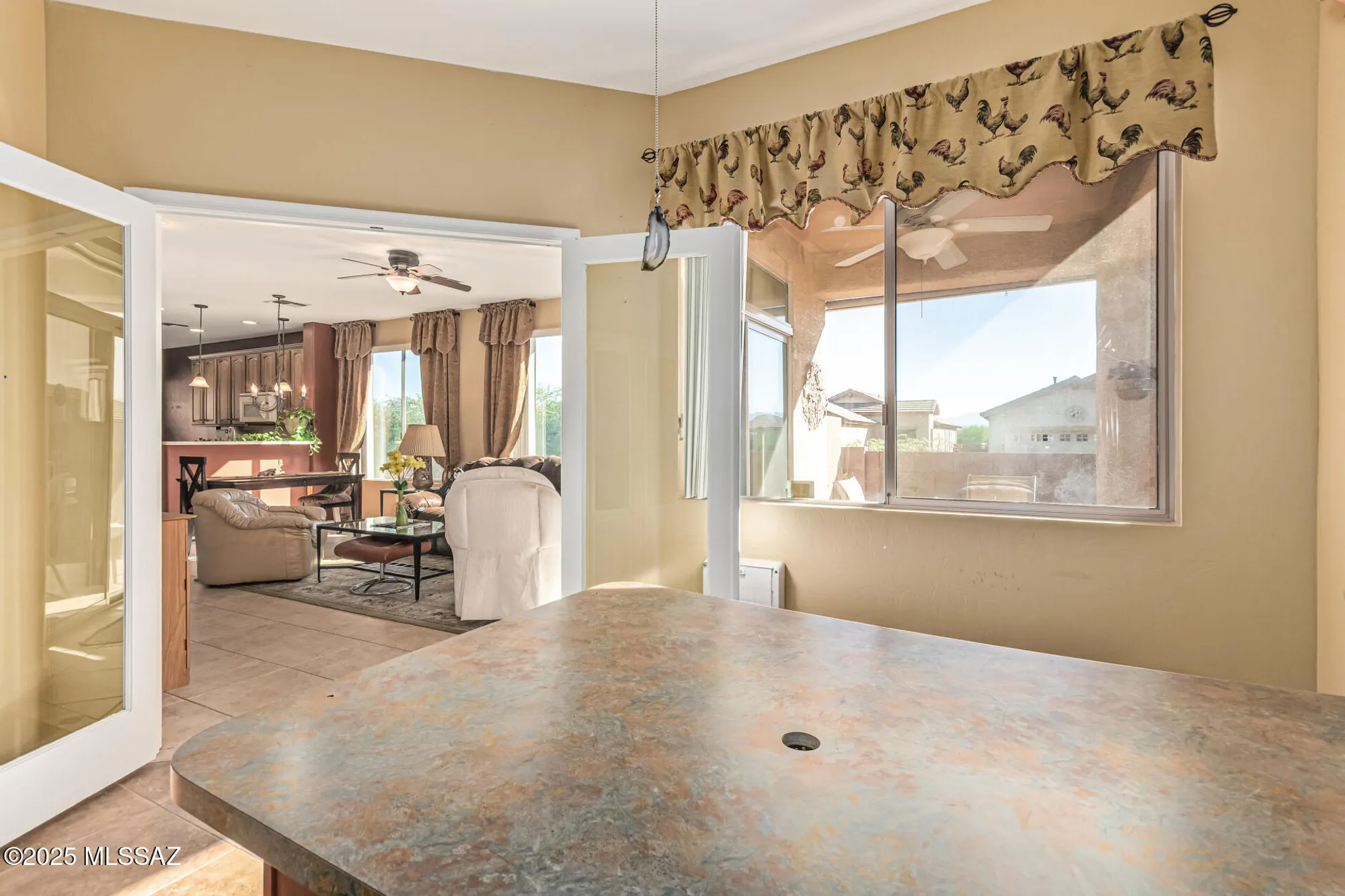 Property Slideshow image 23 of 36 | 423 w chardin dr, Green Valley, AZ, 85614