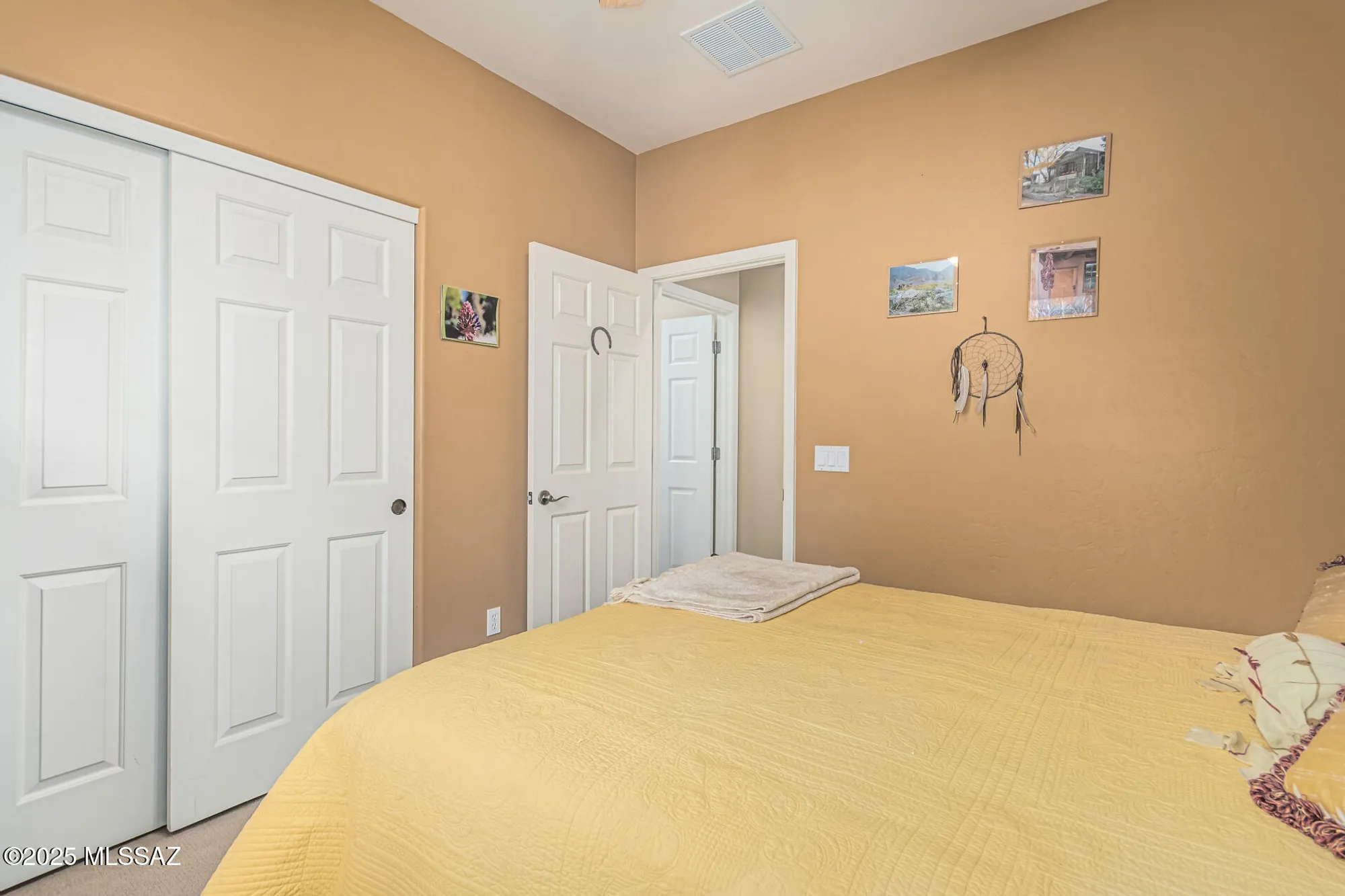Property Slideshow image 21 of 36 | 423 w chardin dr, Green Valley, AZ, 85614