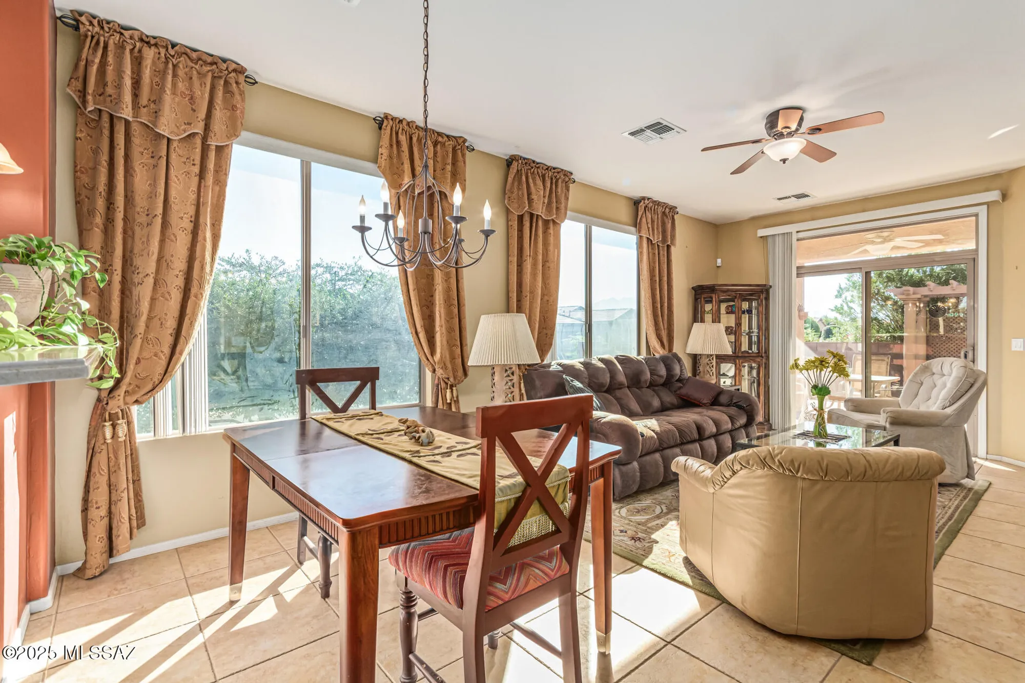 Property Slideshow image 11 of 36 | 423 w chardin dr, Green Valley, AZ, 85614