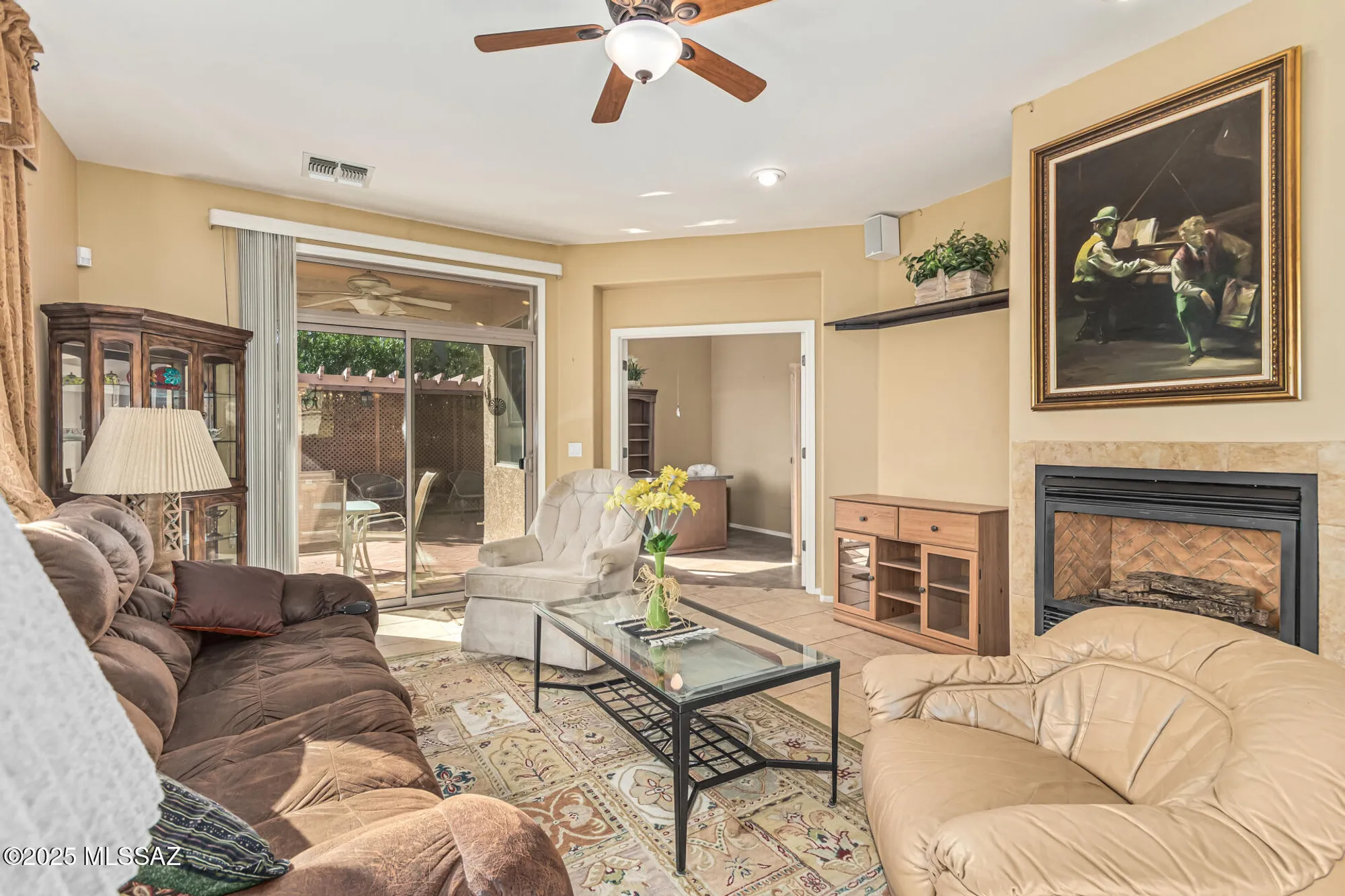 Property Slideshow image 12 of 36 | 423 w chardin dr, Green Valley, AZ, 85614