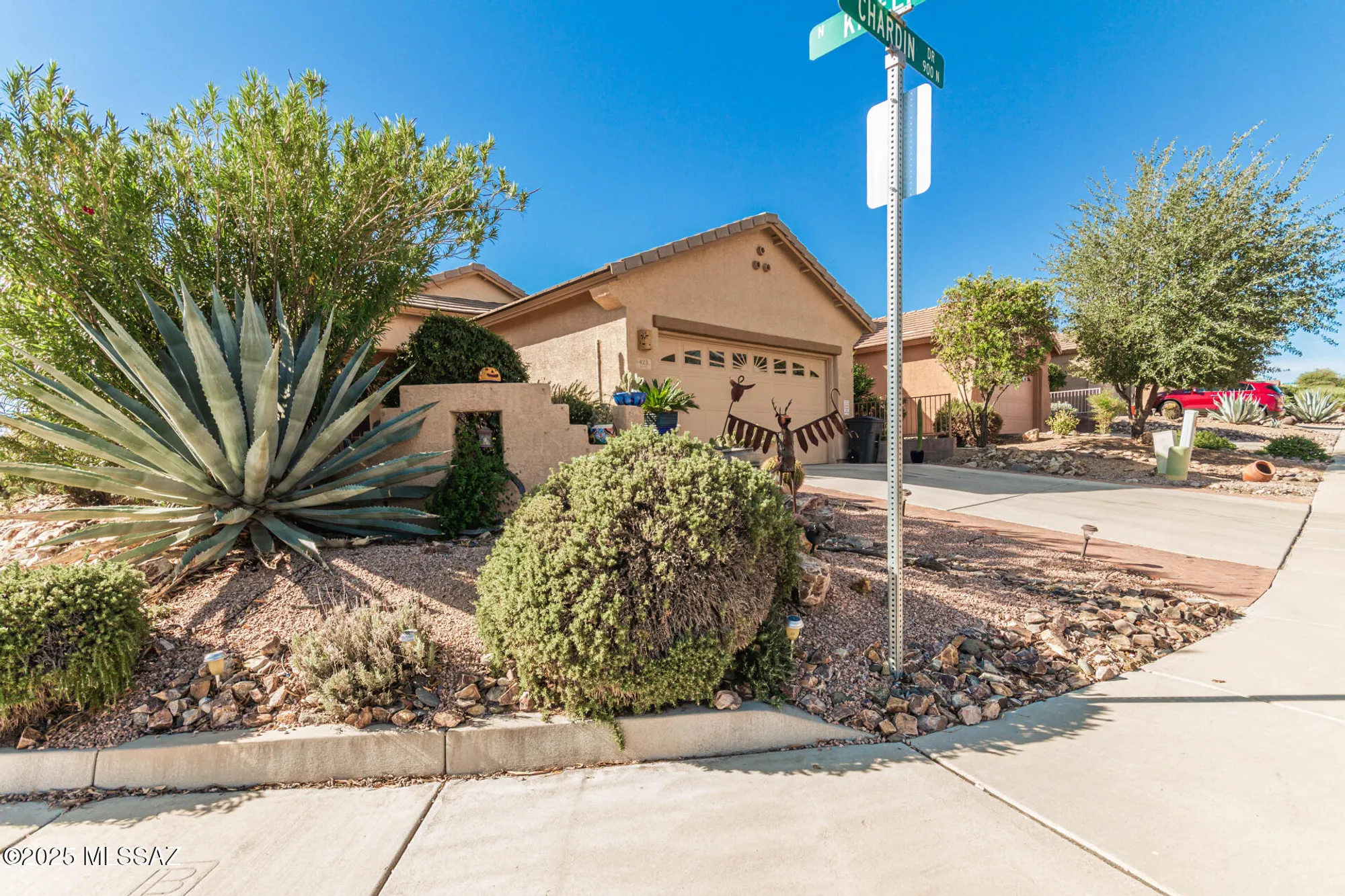 Property Slideshow image 34 of 36 | 423 w chardin dr, Green Valley, AZ, 85614
