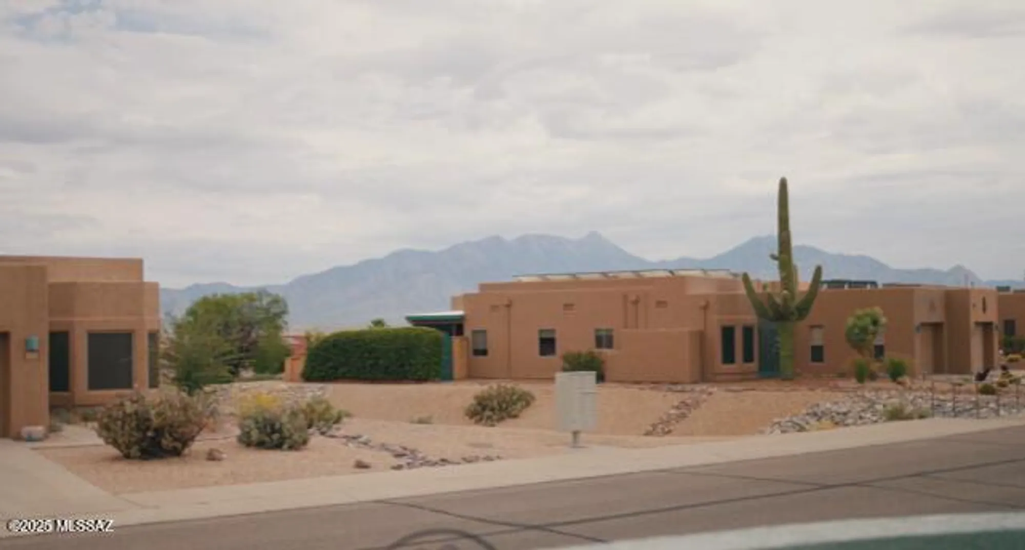 Property Slideshow image 2 of 26 | 235 n running spring dr, Green Valley, AZ, 85614