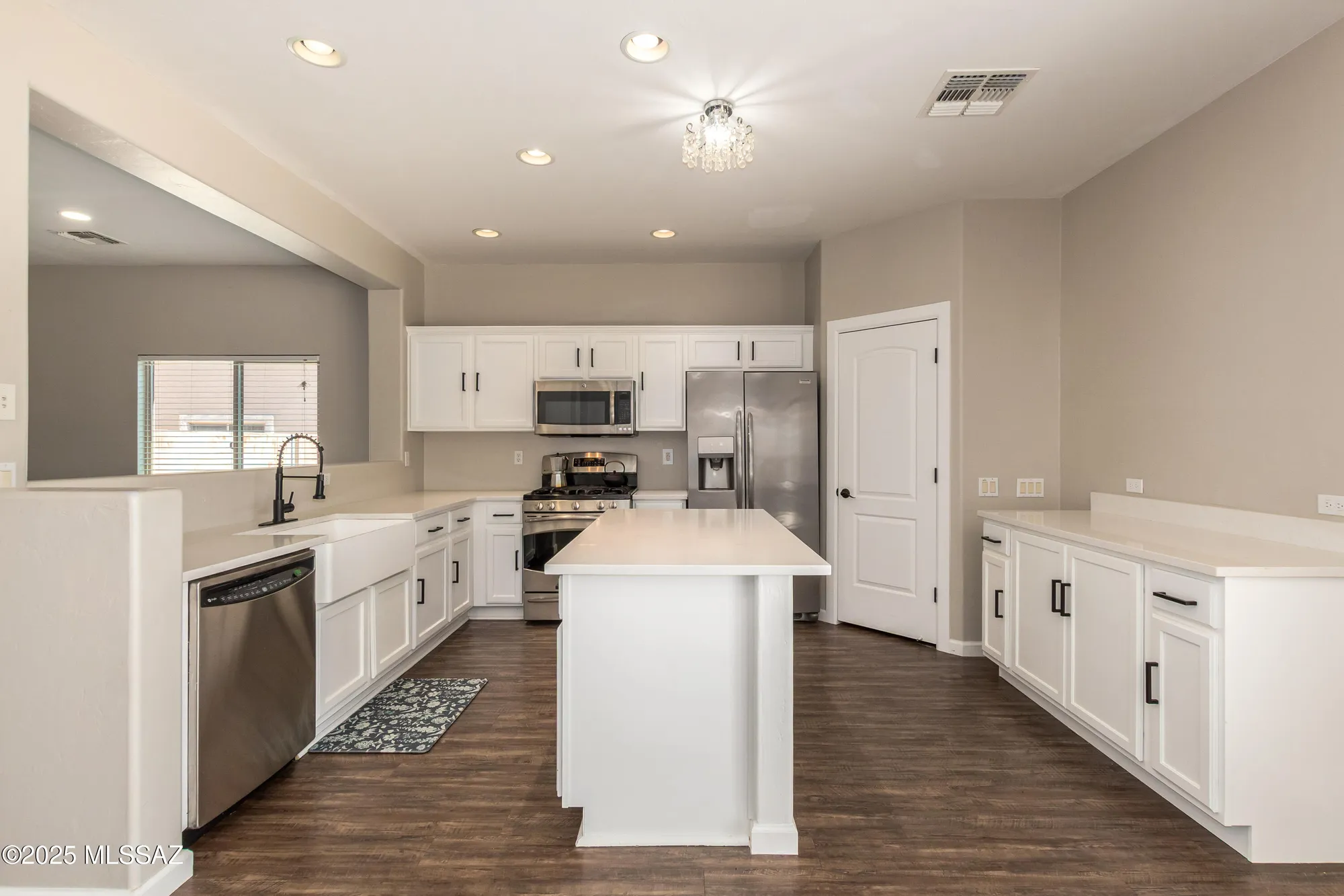 Property Slideshow image 6 of 50 | 14345 s via trujal, Sahuarita, AZ, 85629