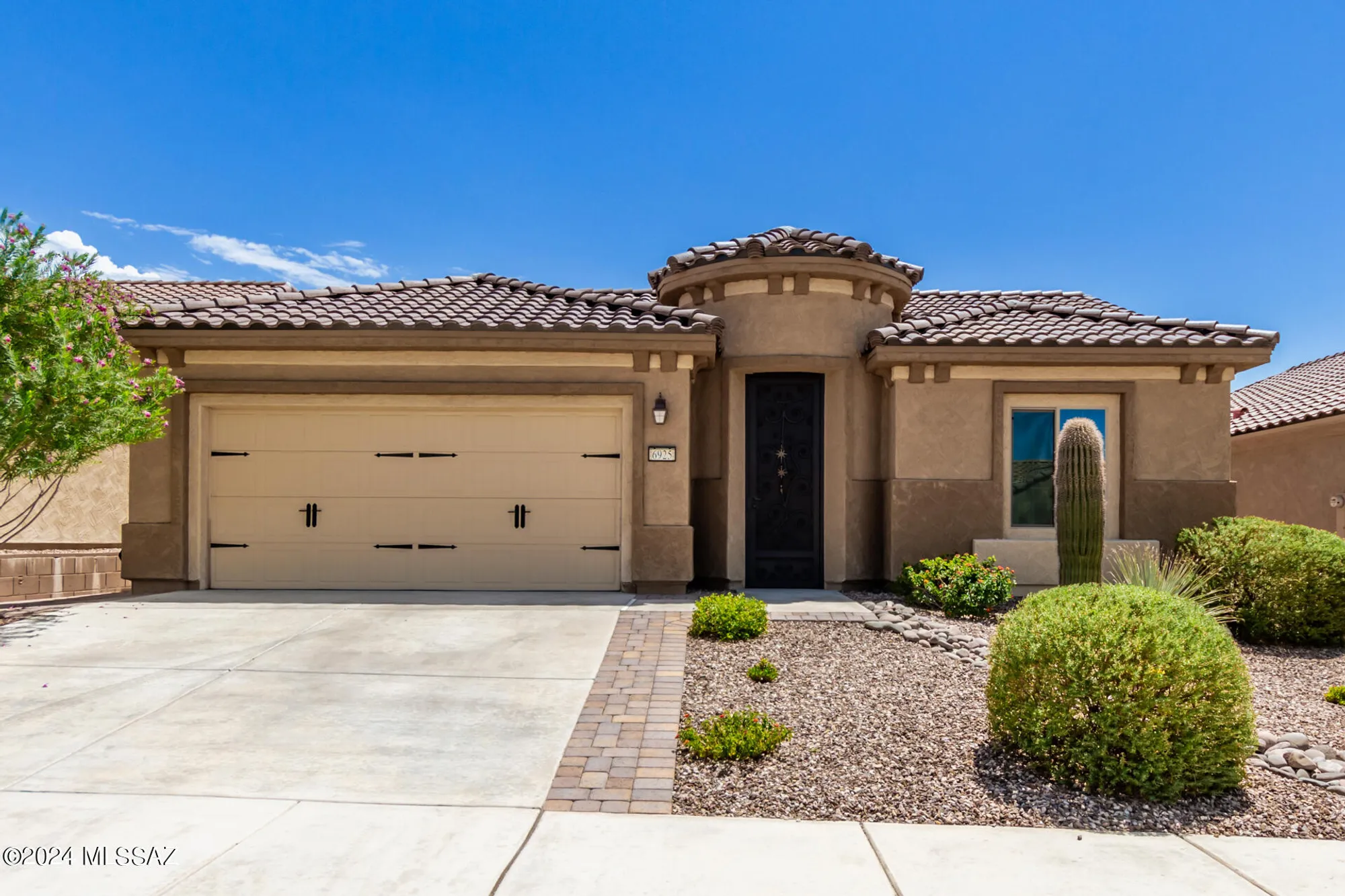 Property Slideshow image 1 of 35 | 6925 w tanner trl, Marana, AZ, 85658