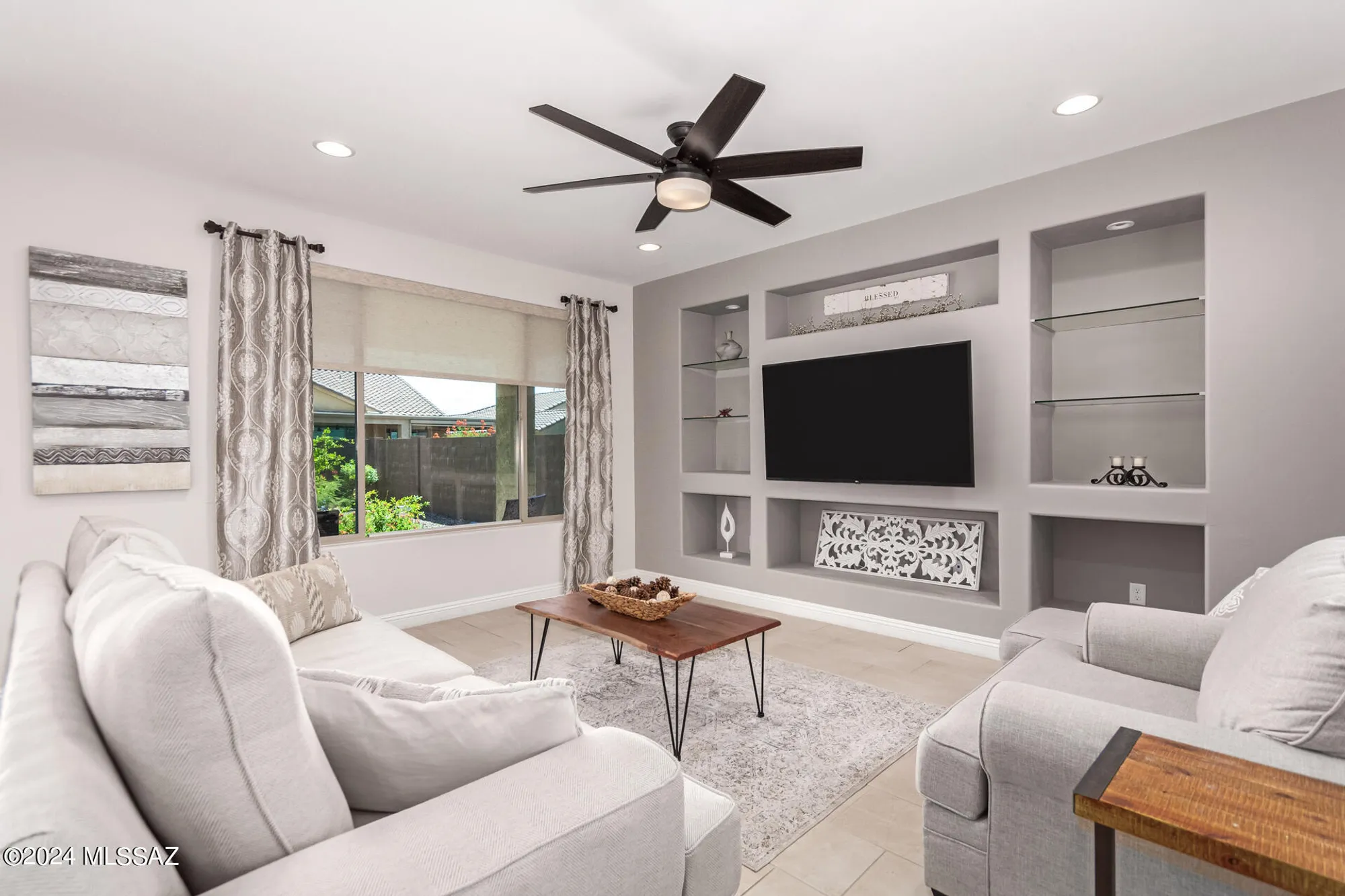 Property Slideshow image 4 of 35 | 6925 w tanner trl, Marana, AZ, 85658