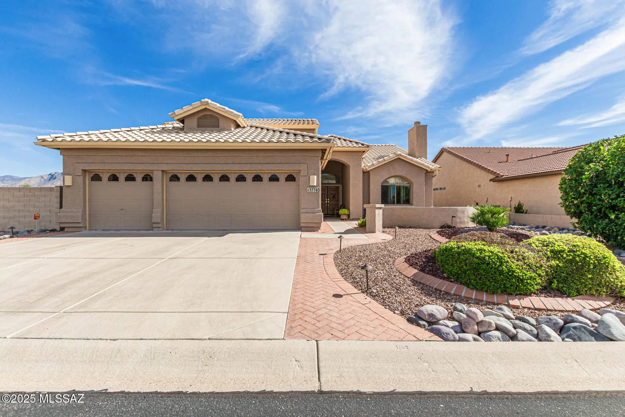 Property Slideshow image 1 of 47 | 37765 s boulder wind dr, Saddlebrooke, AZ, 85739