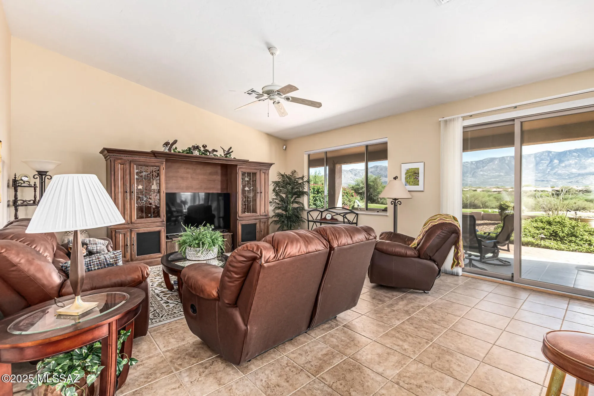 Property Slideshow image 20 of 47 | 37765 s boulder wind dr, Saddlebrooke, AZ, 85739
