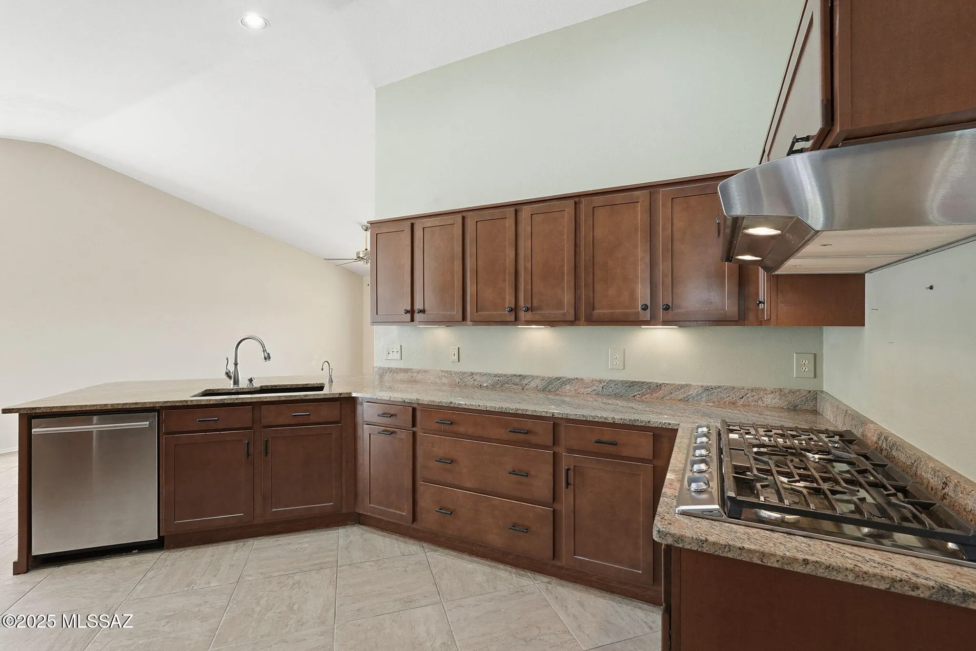 Property Slideshow image 5 of 35 | 65427 e brassie dr, Tucson, AZ, 85739