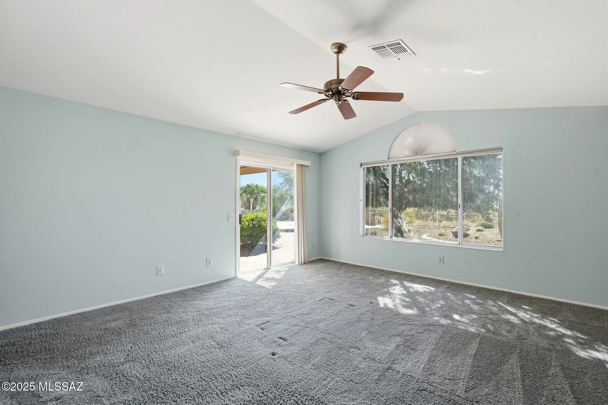 Property Slideshow image 10 of 35 | 65427 e brassie dr, Tucson, AZ, 85739