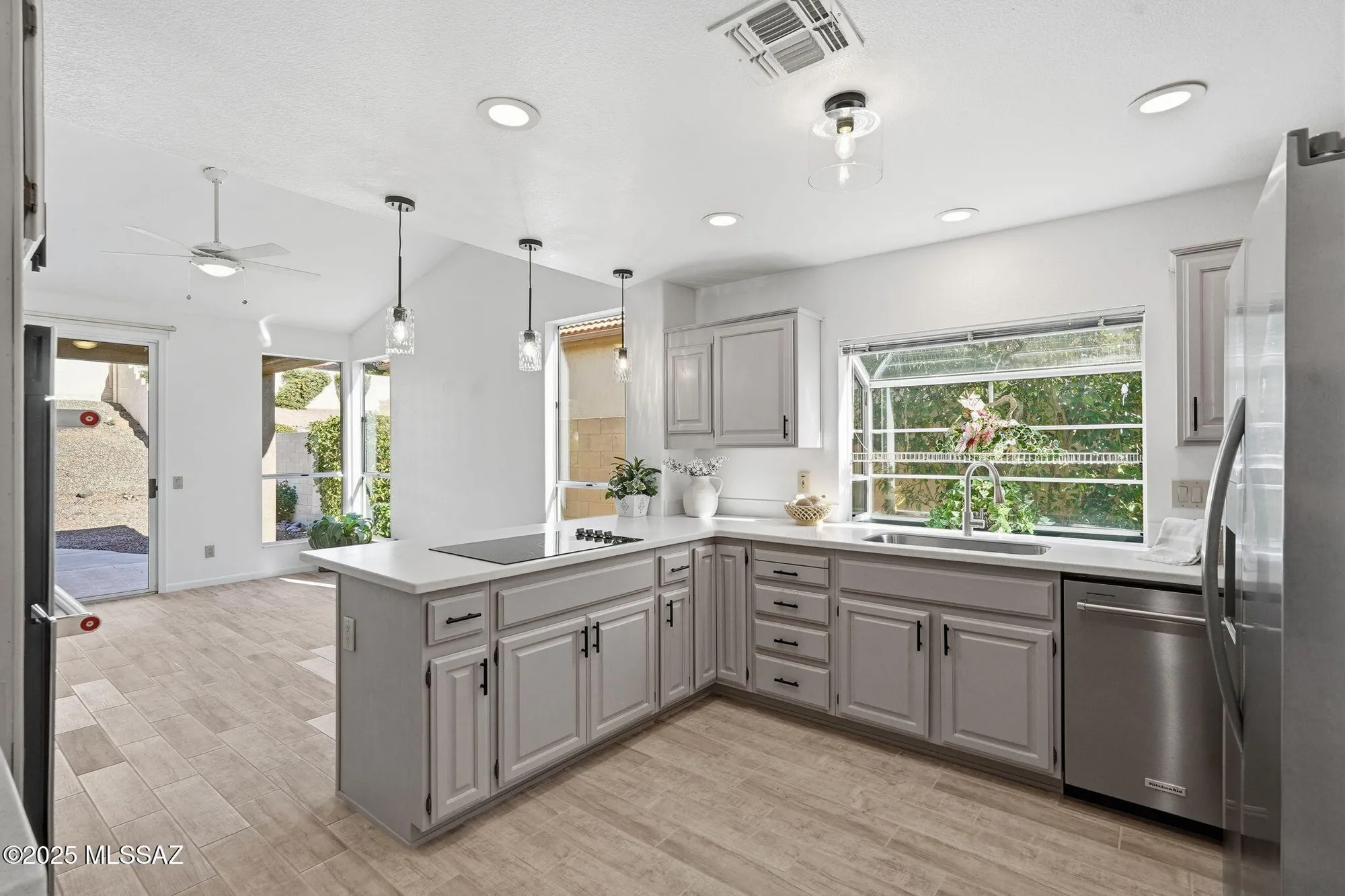 Property Slideshow image 6 of 46 | 64384 e round robin ln, Tucson, AZ, 85739