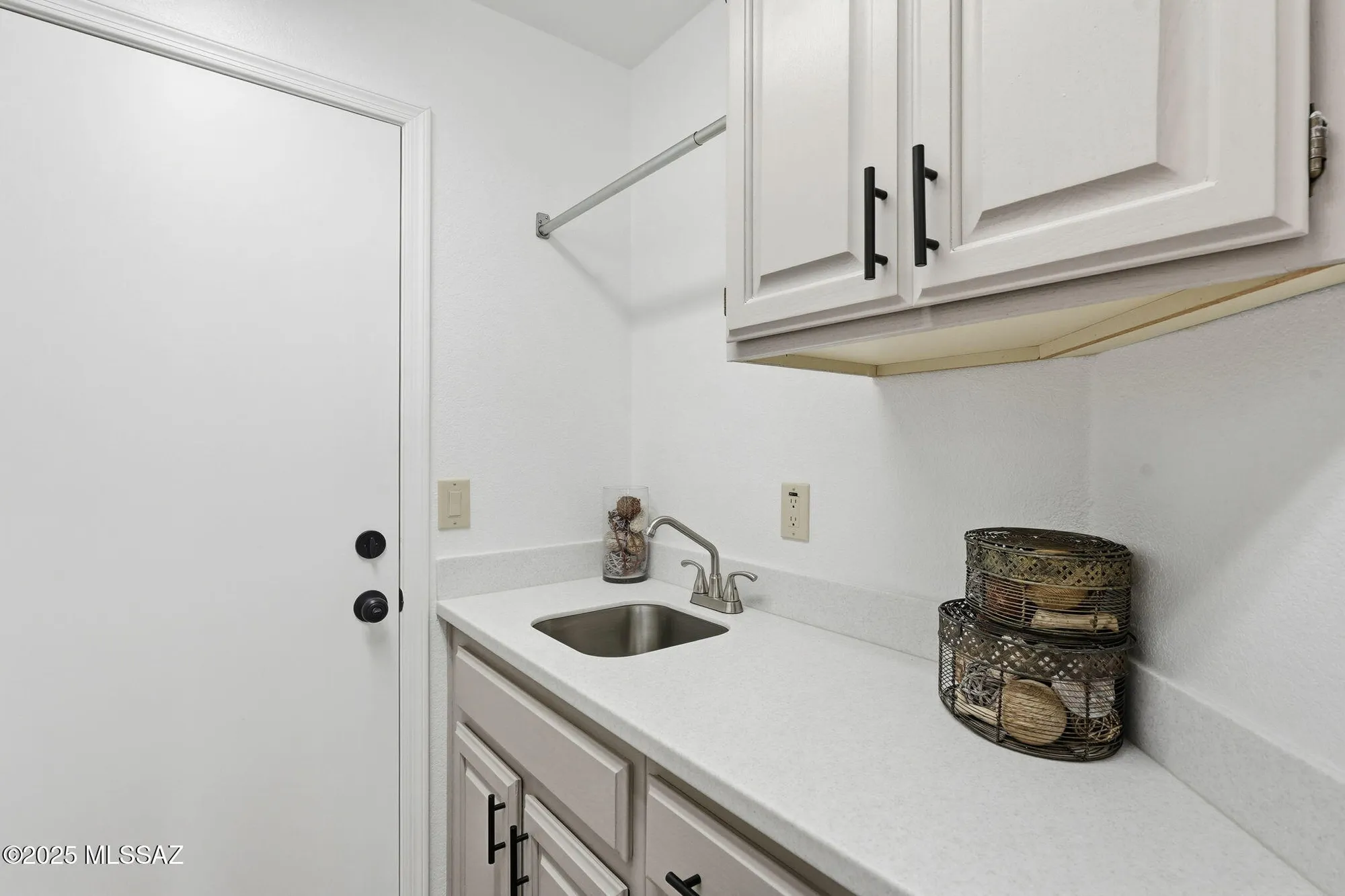 Property Slideshow image 34 of 46 | 64384 e round robin ln, Tucson, AZ, 85739