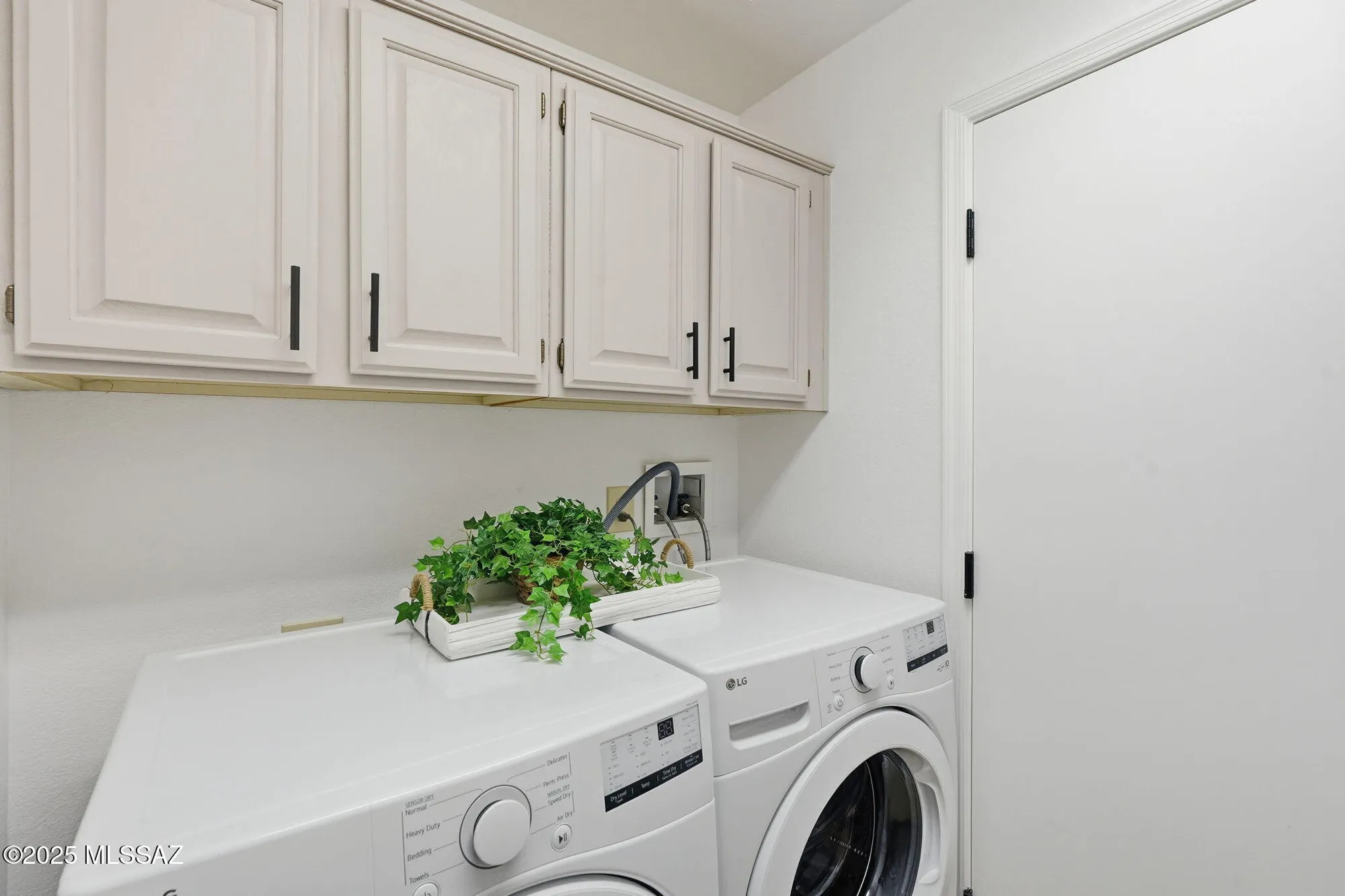 Property Slideshow image 35 of 46 | 64384 e round robin ln, Tucson, AZ, 85739