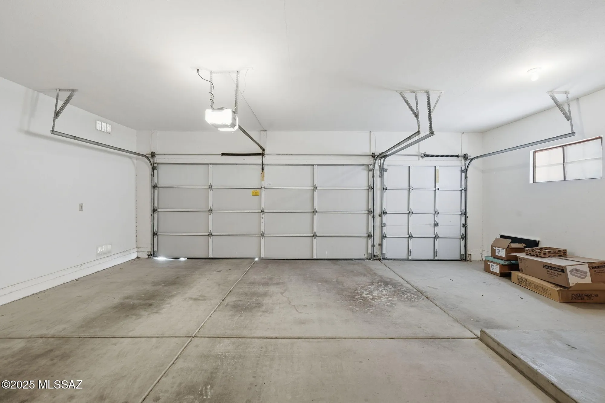 Property Slideshow image 36 of 46 | 64384 e round robin ln, Tucson, AZ, 85739