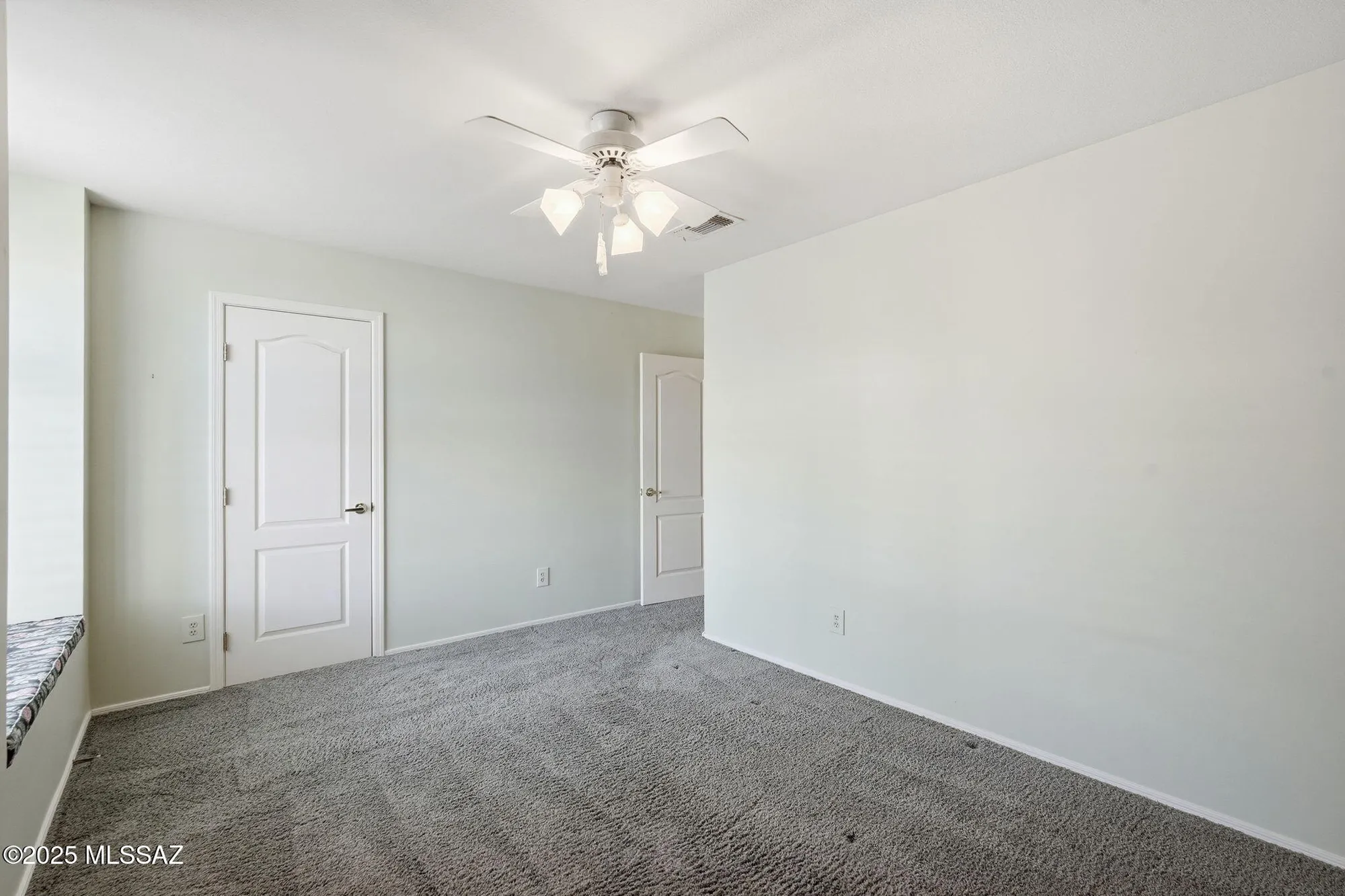 Property Slideshow image 23 of 35 | 65427 e brassie dr, Tucson, AZ, 85739