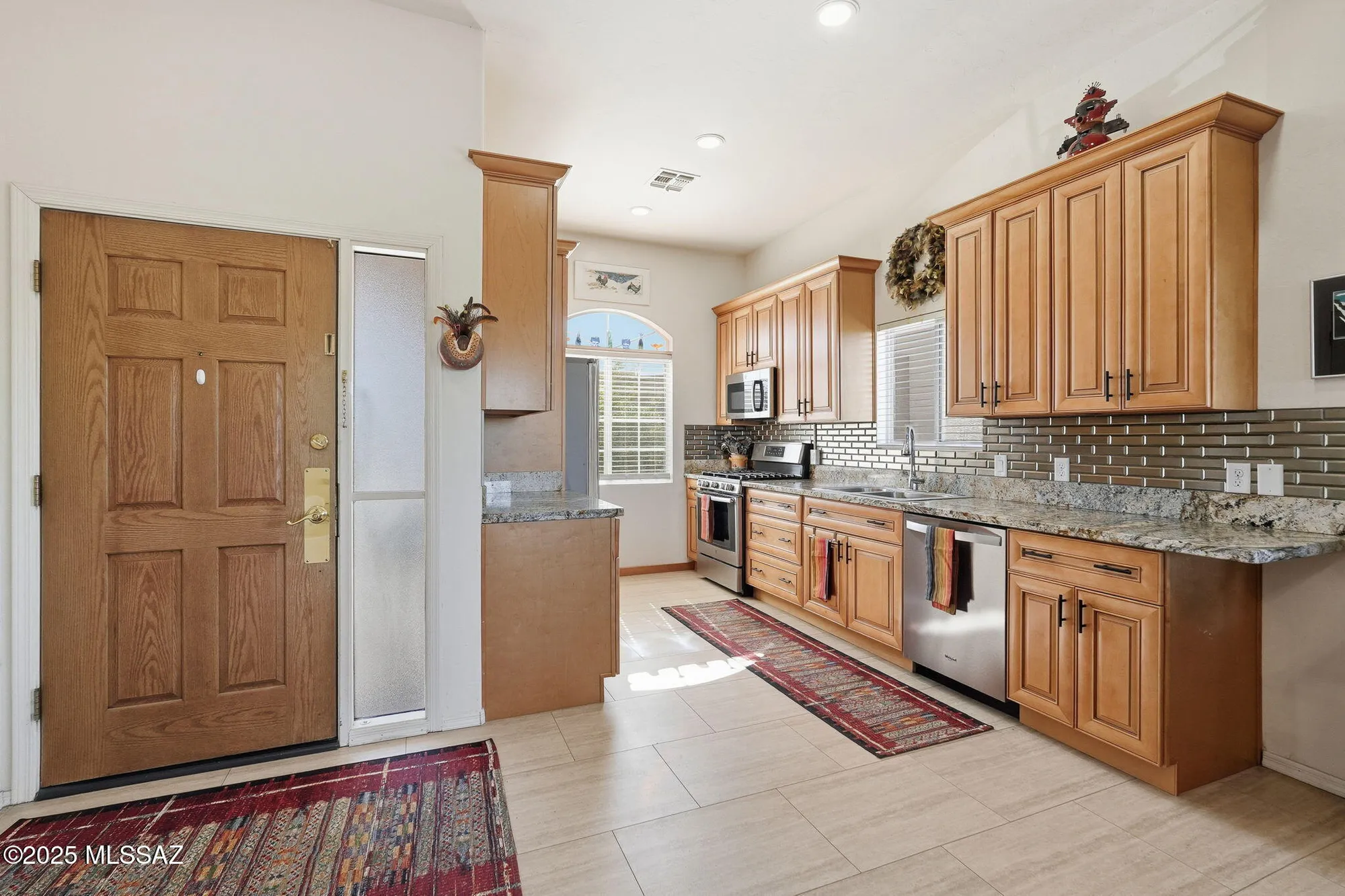 Property Slideshow image 6 of 30 | 1888 w demetrie loop, Green Valley, AZ, 85622
