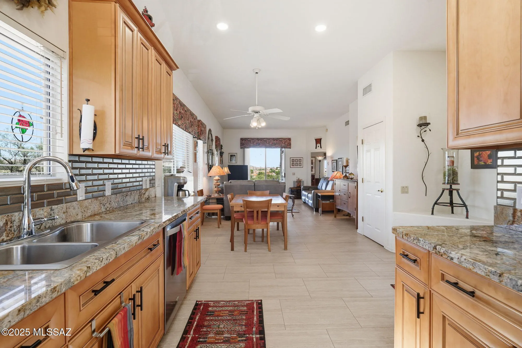 Property Slideshow image 10 of 30 | 1888 w demetrie loop, Green Valley, AZ, 85622