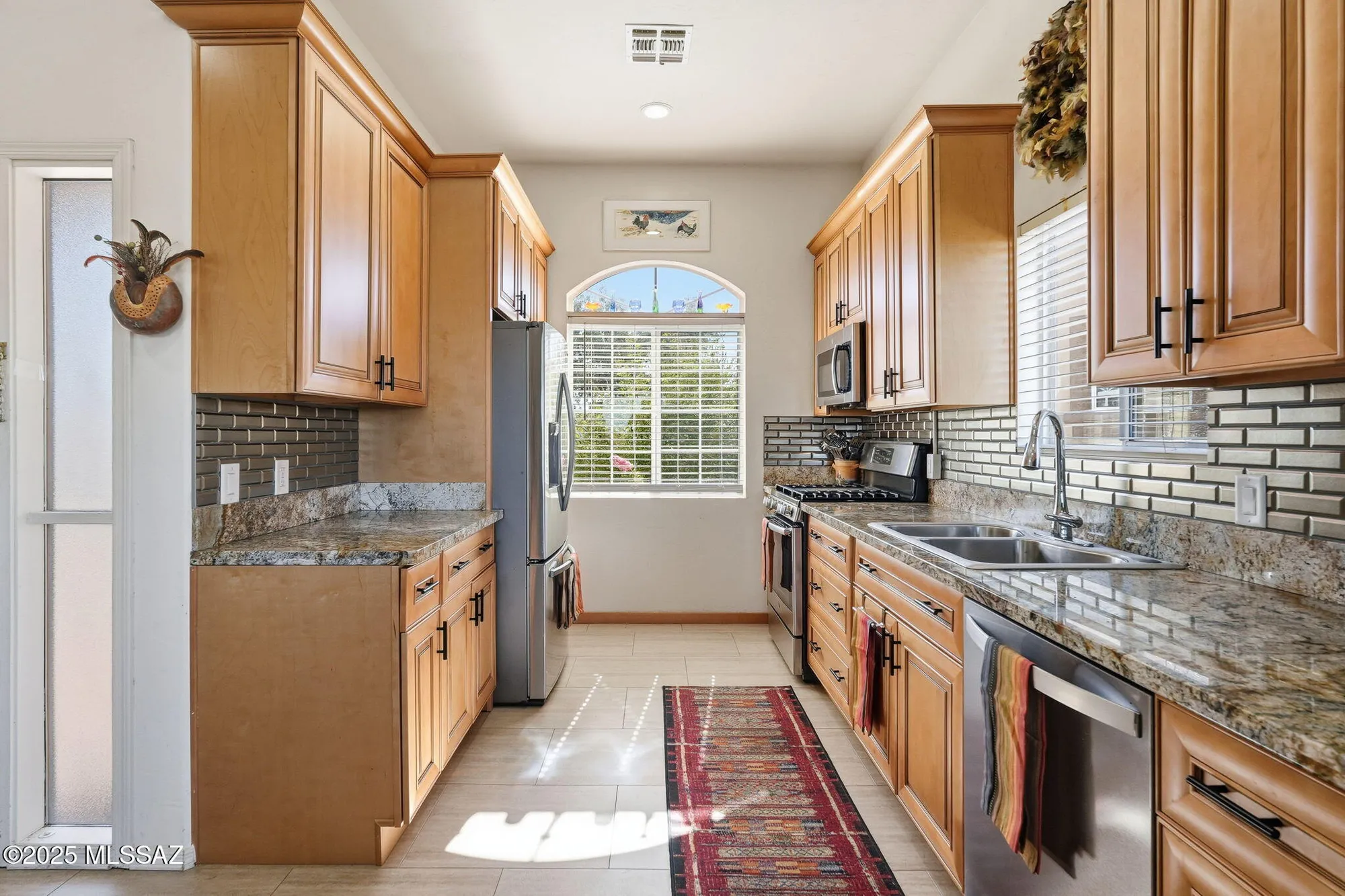 Property Slideshow image 7 of 30 | 1888 w demetrie loop, Green Valley, AZ, 85622