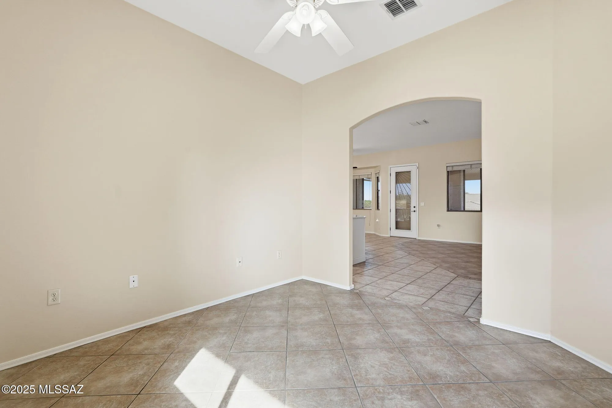 Property Slideshow image 20 of 47 | 88 n cedar crest dr, Green Valley, AZ, 85614