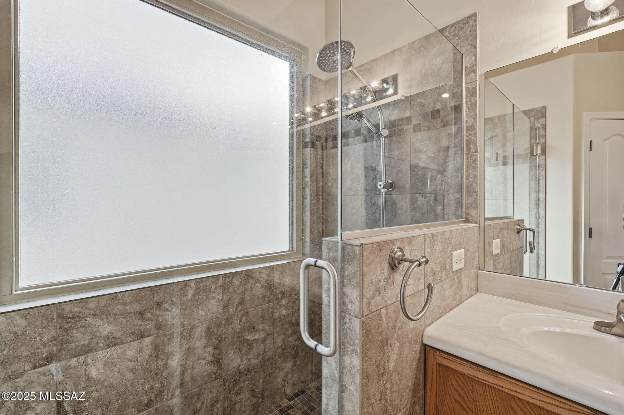 Property Slideshow image 35 of 47 | 88 n cedar crest dr, Green Valley, AZ, 85614