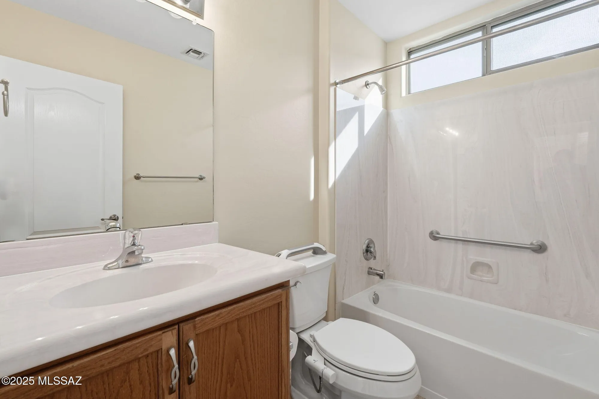 Property Slideshow image 23 of 47 | 88 n cedar crest dr, Green Valley, AZ, 85614