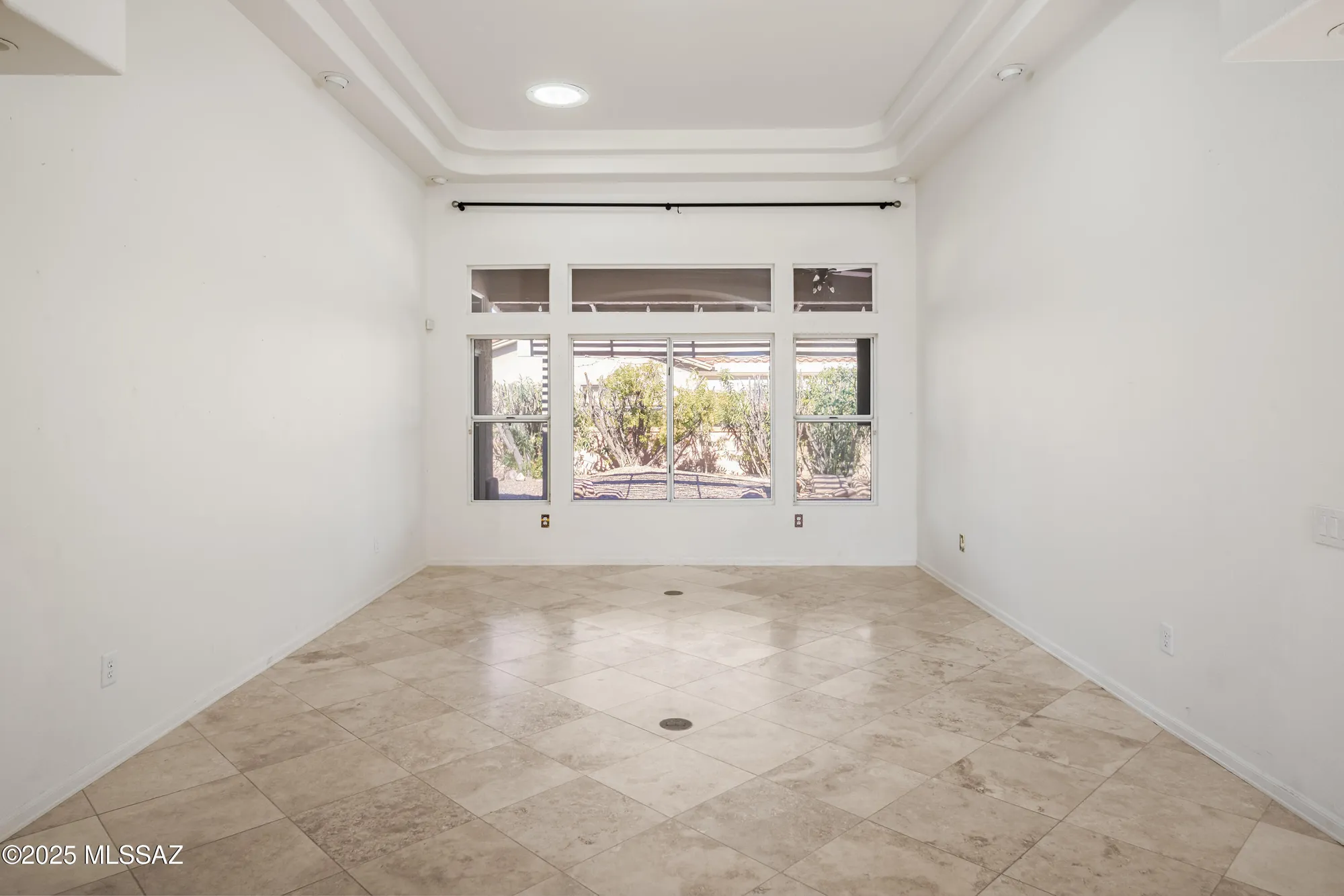 Property Slideshow image 15 of 45 | 1191 e versailles dr, Oro Valley, AZ, 85755