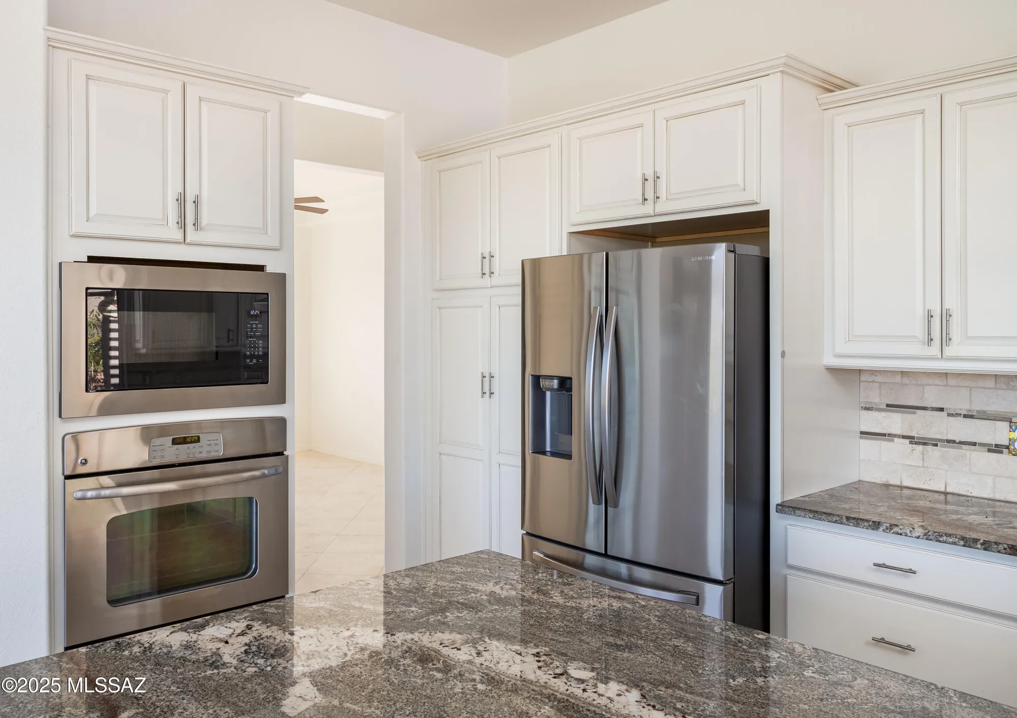 Property Slideshow image 16 of 45 | 1191 e versailles dr, Oro Valley, AZ, 85755