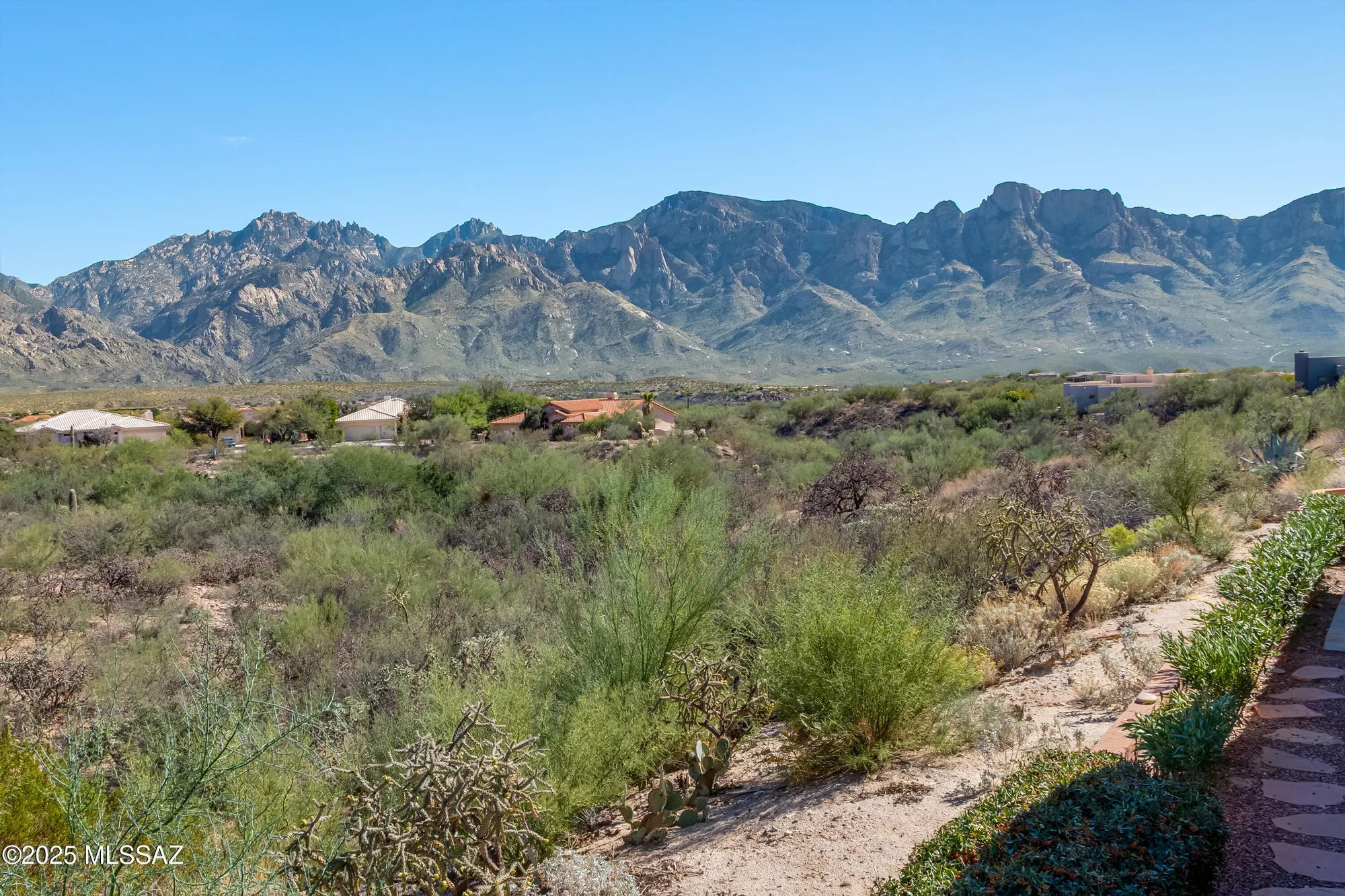Property Slideshow image 2 of 45 | 1191 e versailles dr, Oro Valley, AZ, 85755
