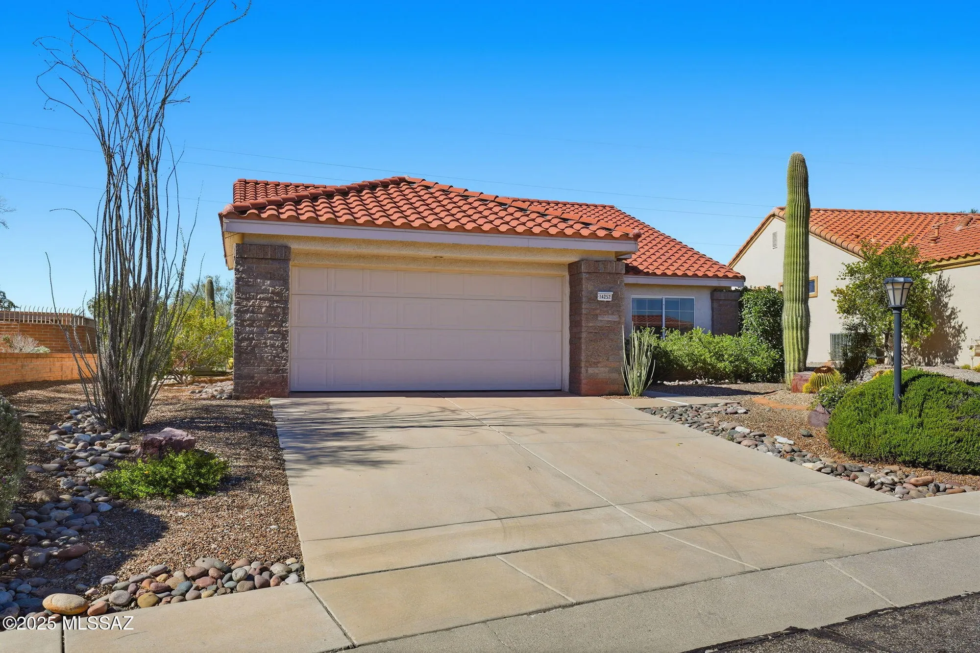 Property Slideshow image 1 of 31 | 14257 n greenspun pl, Oro Valley, AZ, 85755