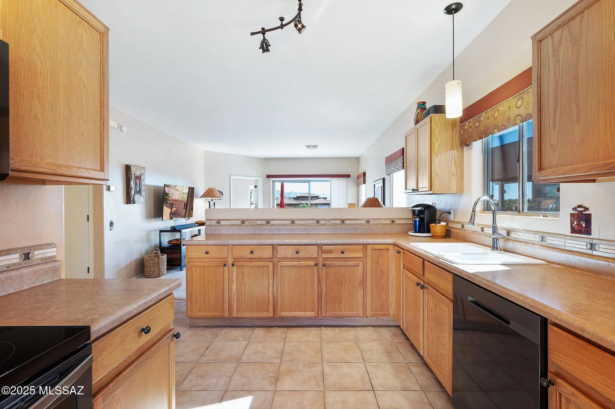 Property Slideshow image 14 of 26 | 4619 s camino del tejon, Green Valley, AZ, 85622