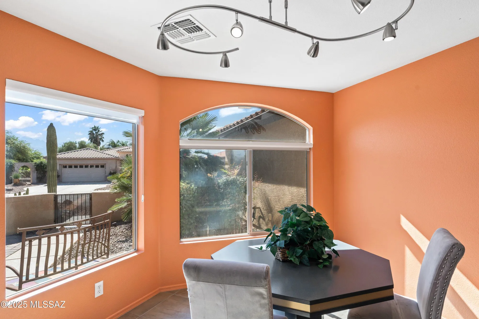 Property Slideshow image 17 of 40 | 62464 e northwood rd, Tucson, AZ, 85739