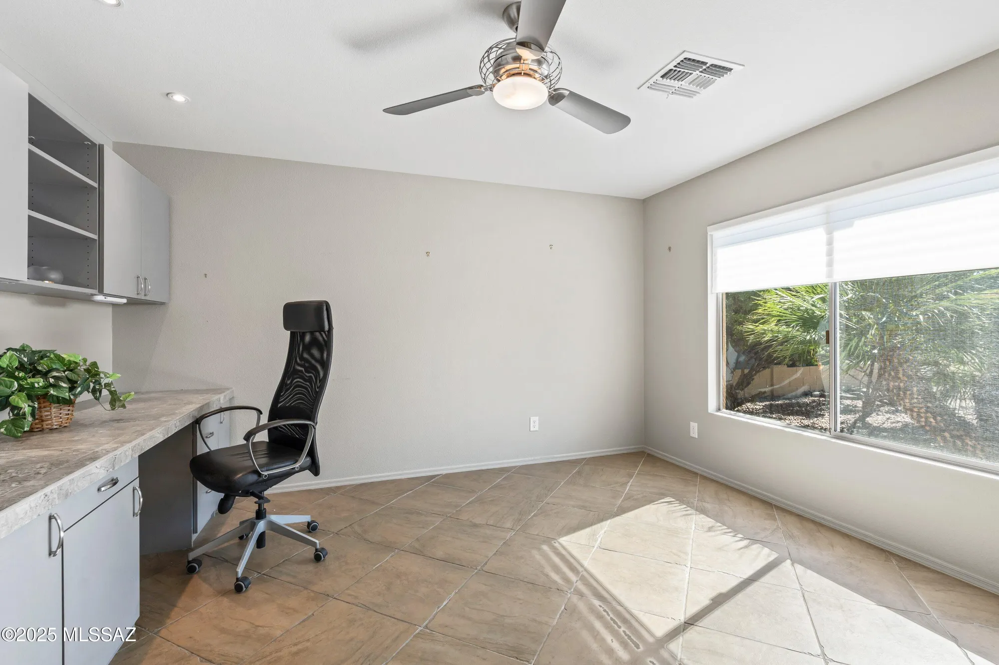 Property Slideshow image 7 of 40 | 62464 e northwood rd, Tucson, AZ, 85739