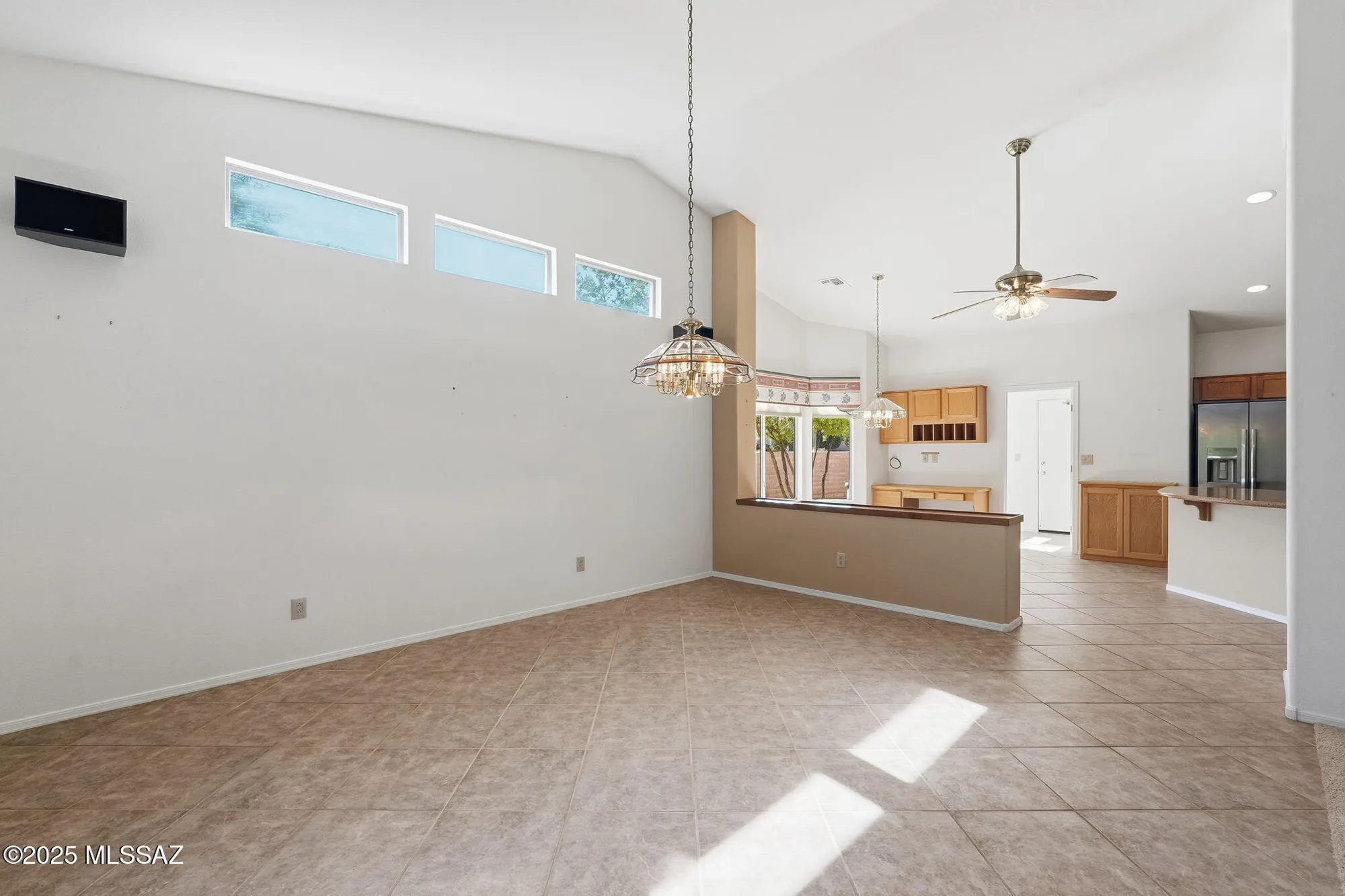 Property Slideshow image 13 of 38 | 916 n gulch dr, Green Valley, AZ, 85614