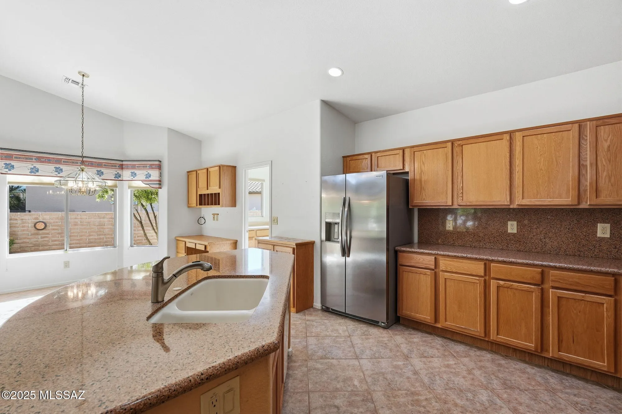 Property Slideshow image 6 of 38 | 916 n gulch dr, Green Valley, AZ, 85614