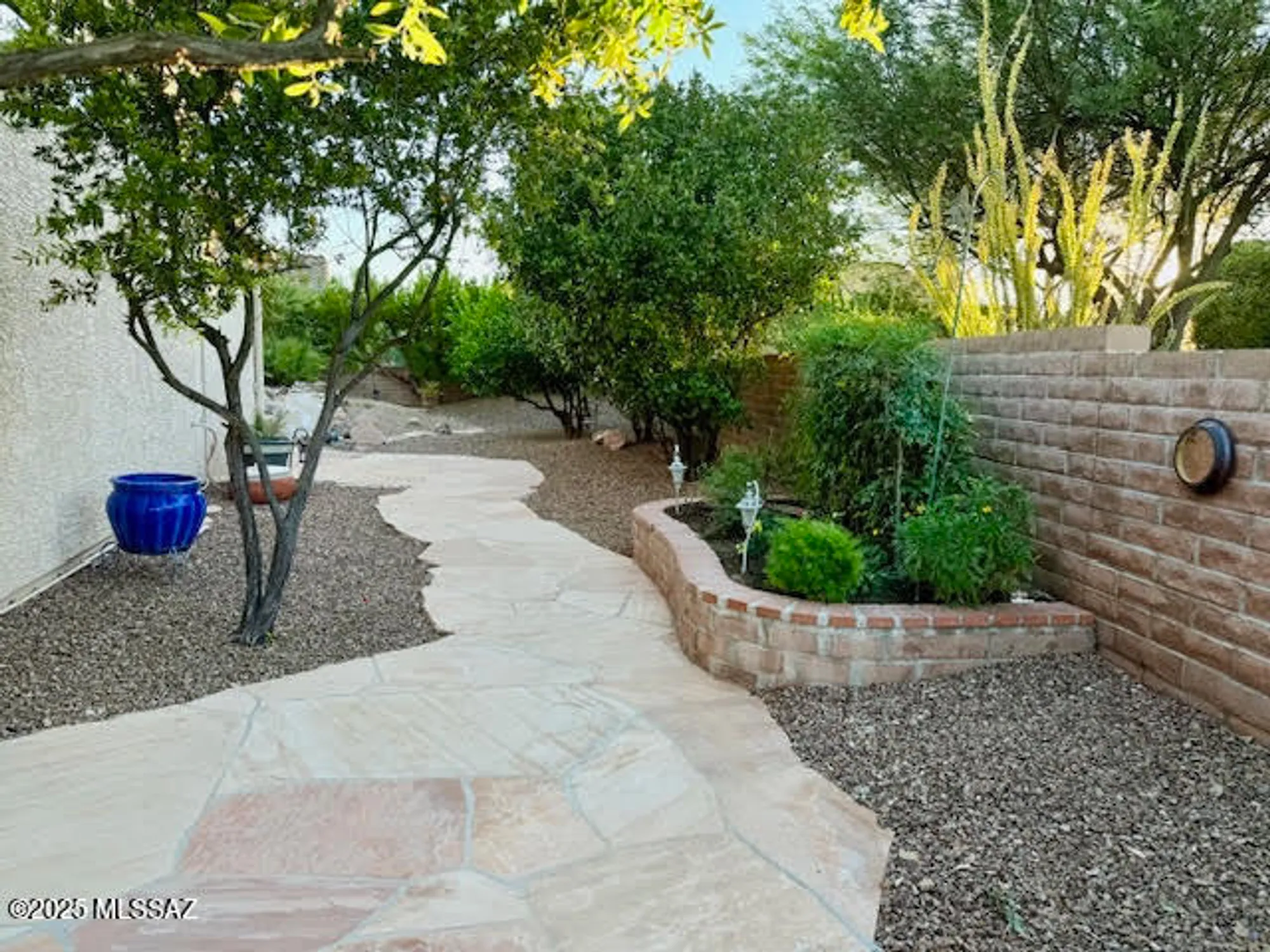 Property Slideshow image 32 of 38 | 916 n gulch dr, Green Valley, AZ, 85614