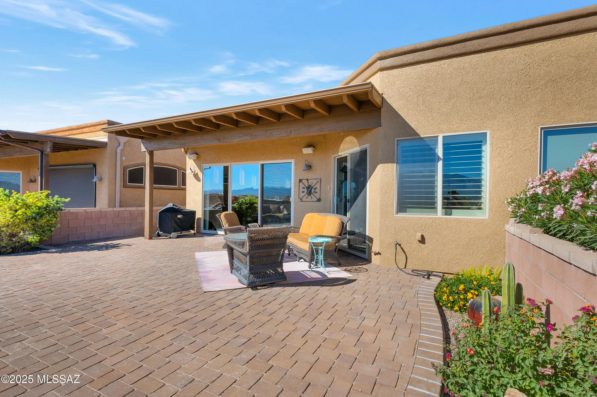 Property Slideshow image 4 of 37 | 5847 s waynes way, Green Valley, AZ, 85622