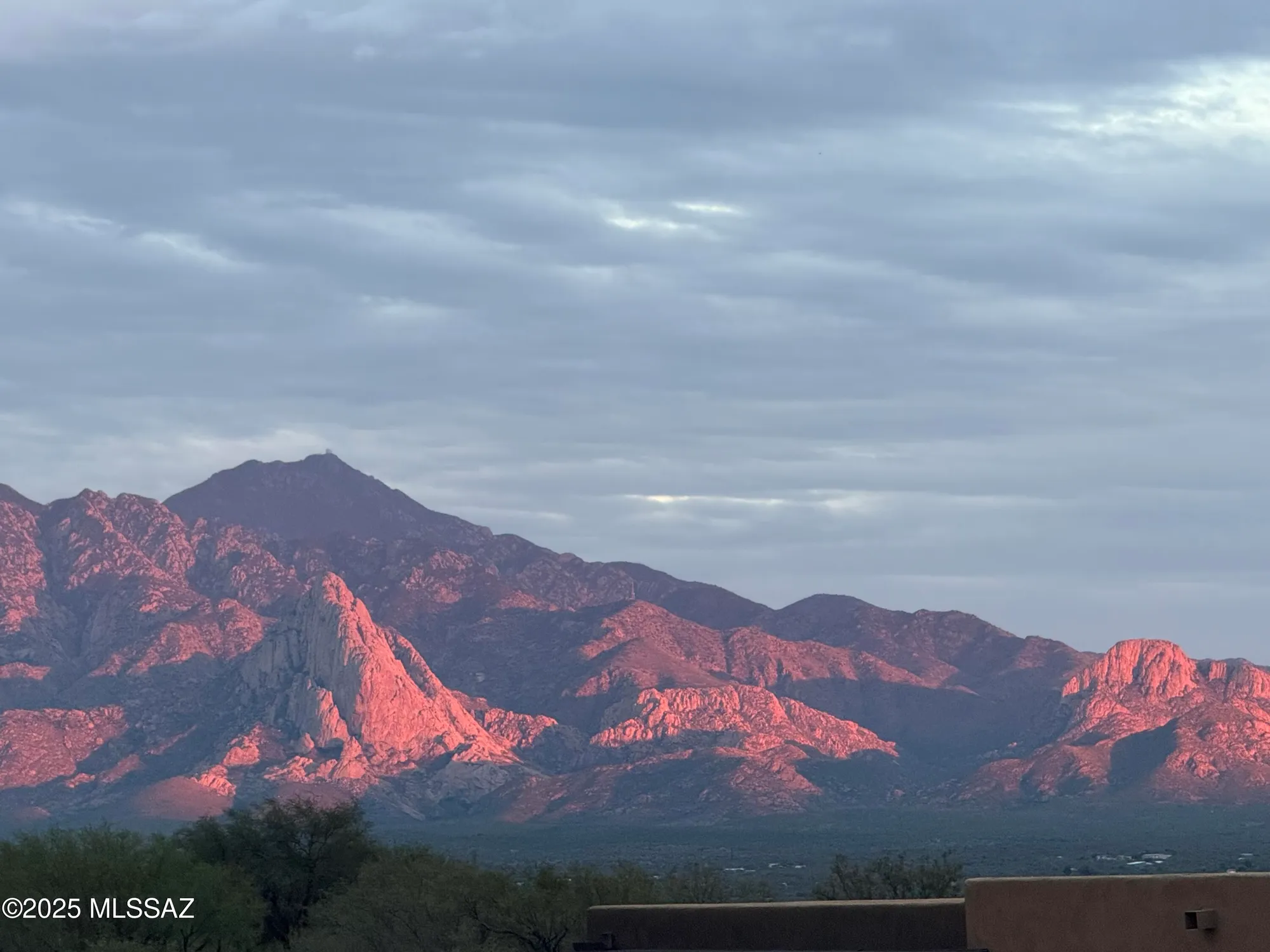 Property Slideshow image 2 of 37 | 5847 s waynes way, Green Valley, AZ, 85622