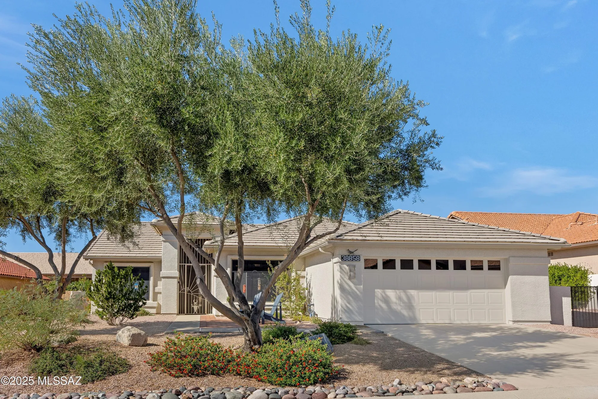 Property Slideshow image 2 of 33 | 38858 s stone wood dr, Saddlebrooke, AZ, 85739