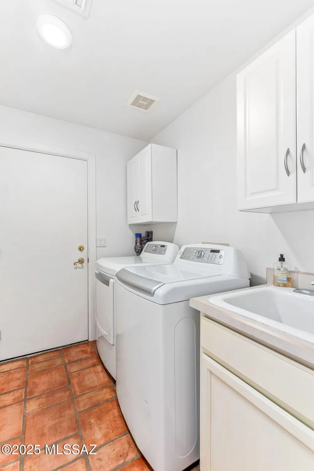 Property Slideshow image 33 of 51 | 1841 e royal ridge way, Oro Valley, AZ, 85755