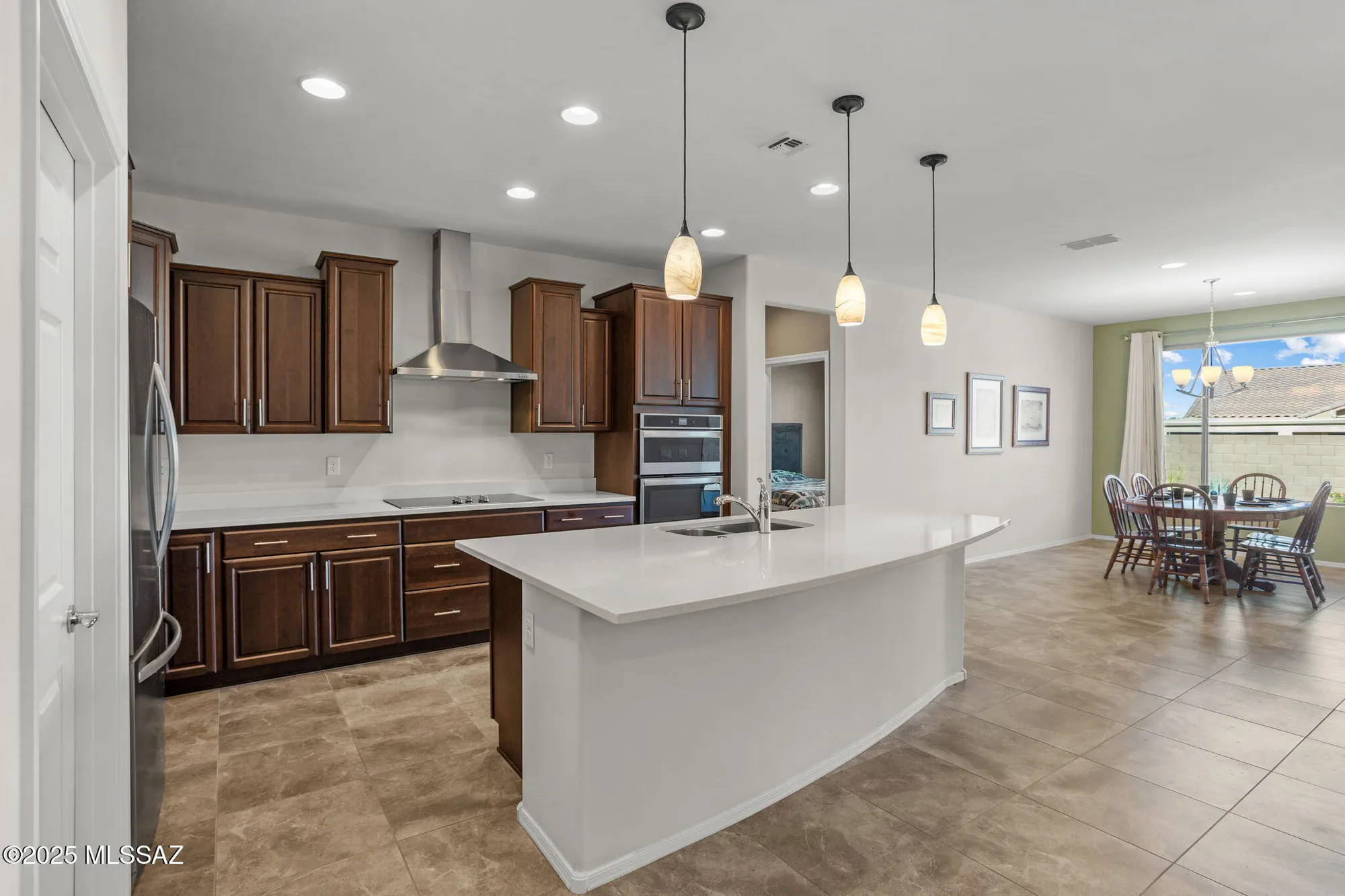 Property Slideshow image 9 of 45 | 7068 w cliff spring trl, Marana, AZ, 85658