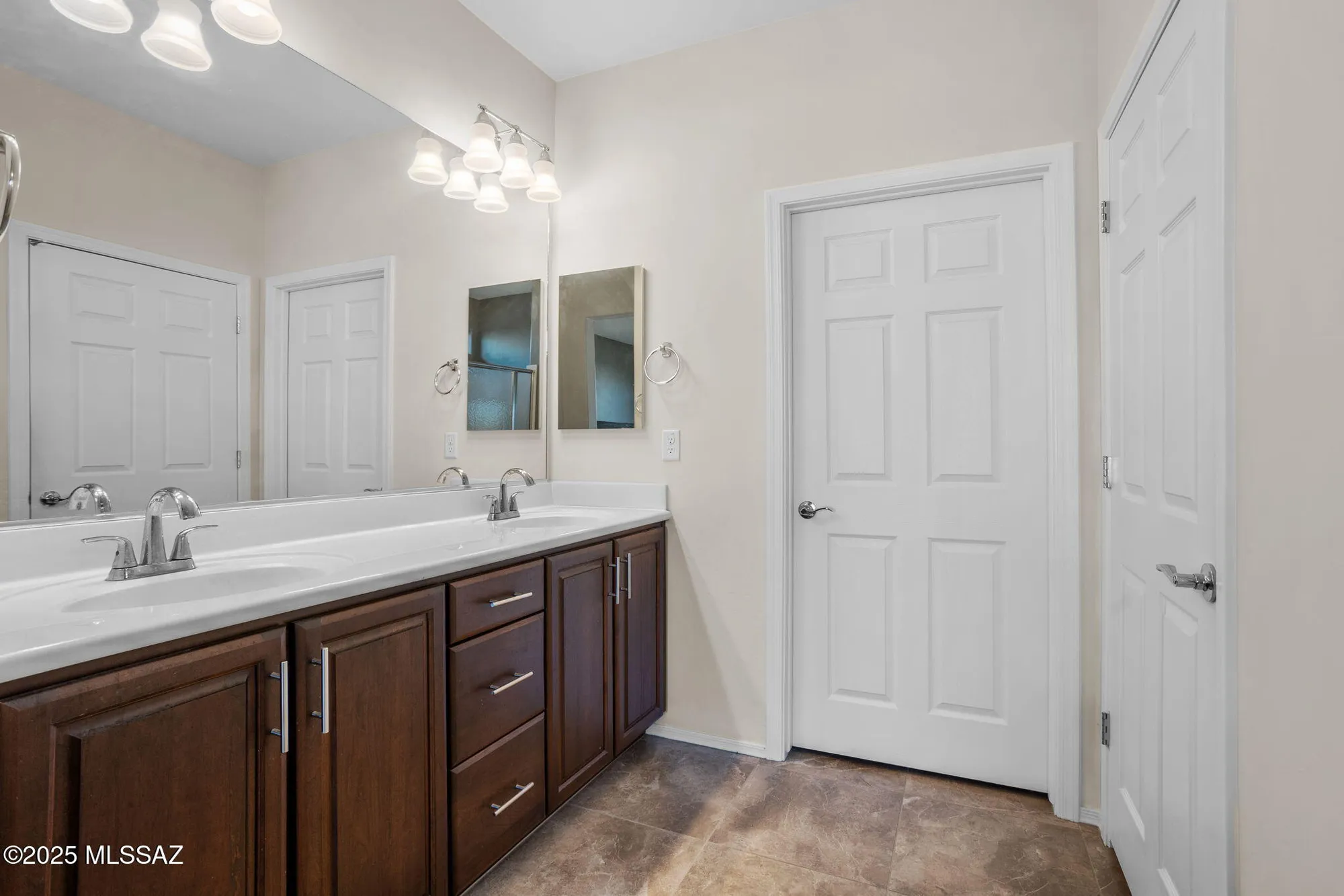 Property Slideshow image 23 of 45 | 7068 w cliff spring trl, Marana, AZ, 85658