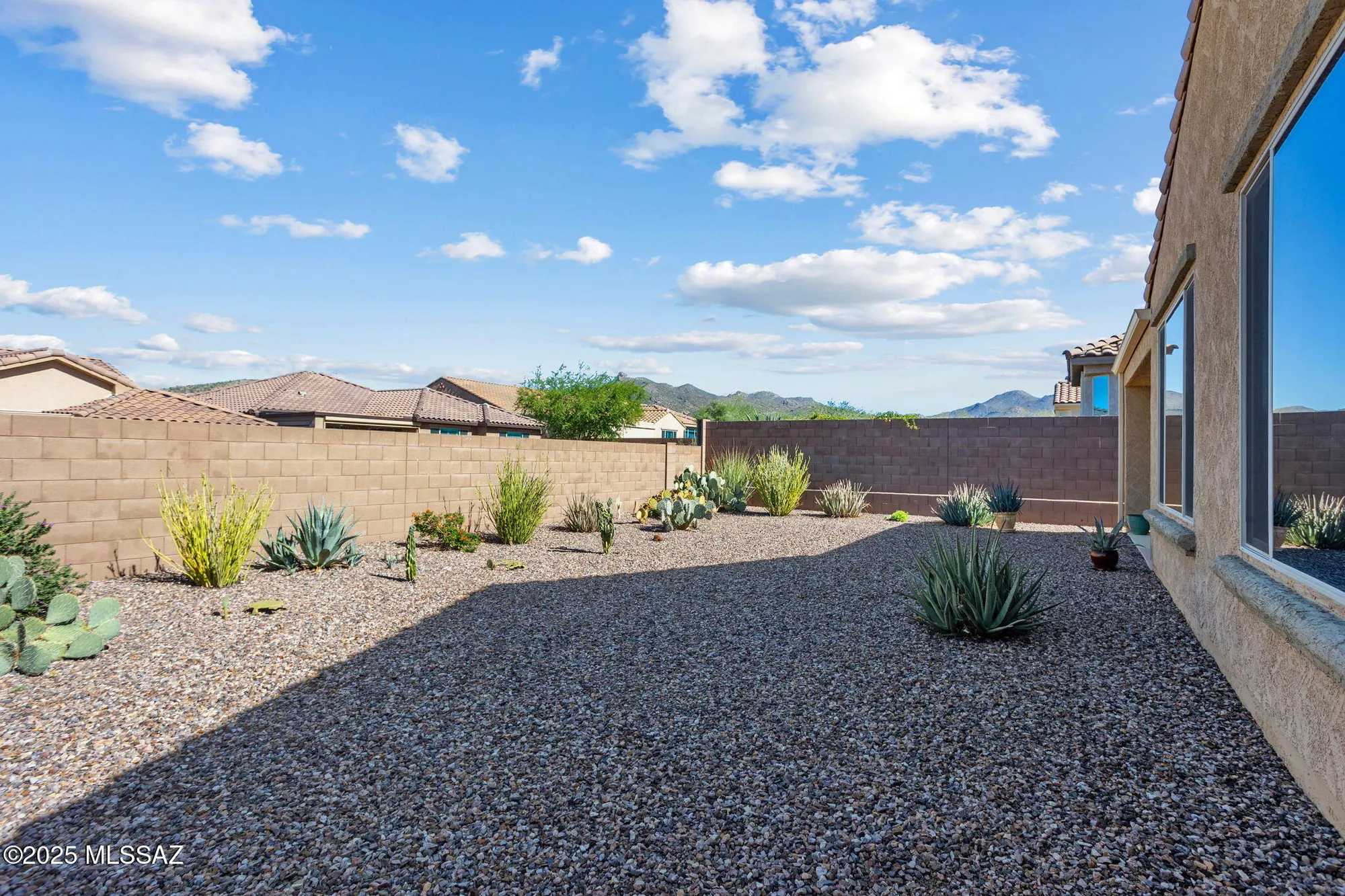 Property Slideshow image 36 of 45 | 7068 w cliff spring trl, Marana, AZ, 85658