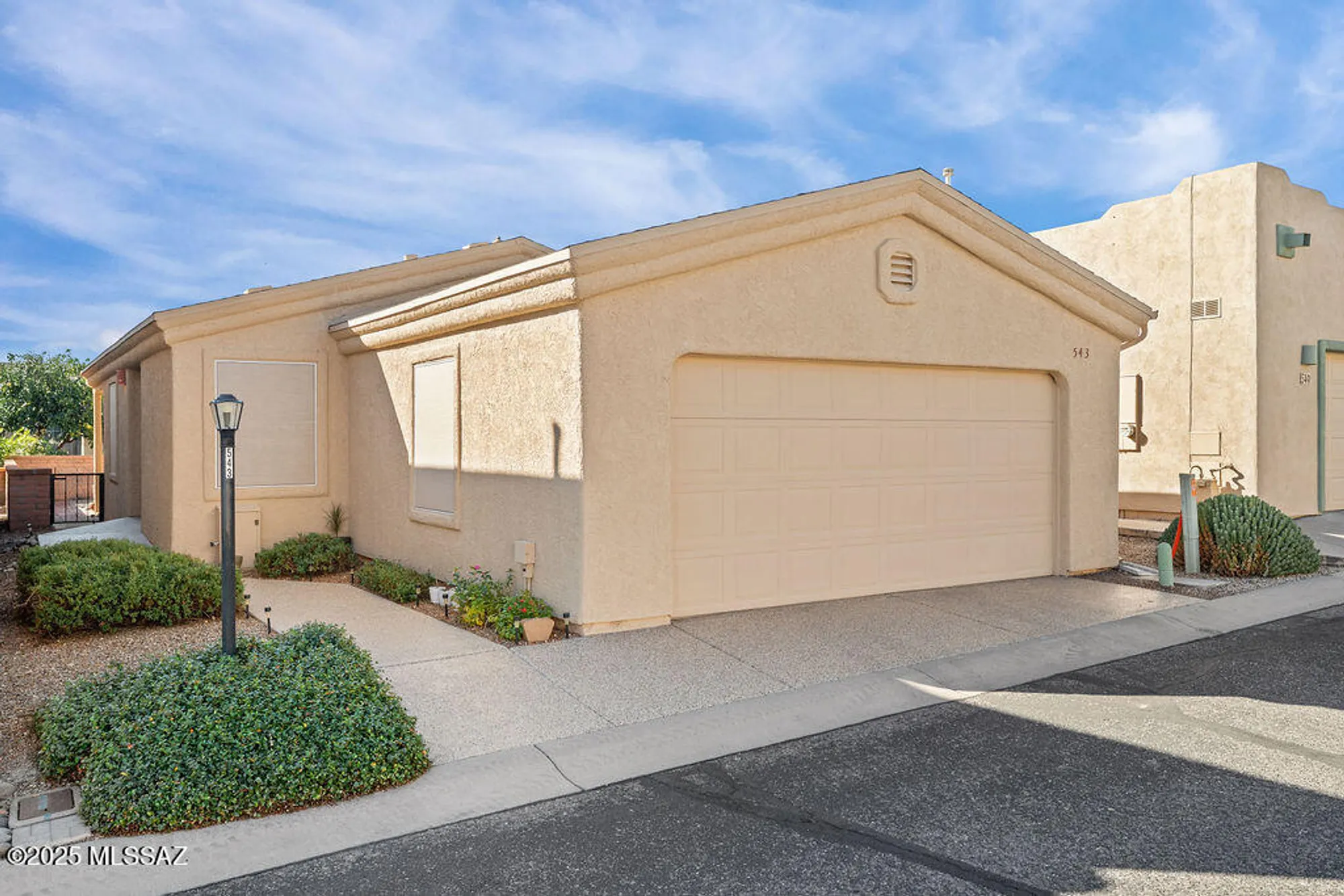 Property Slideshow image 1 of 27 | 543 w deerview ct, Green Valley, AZ, 85614