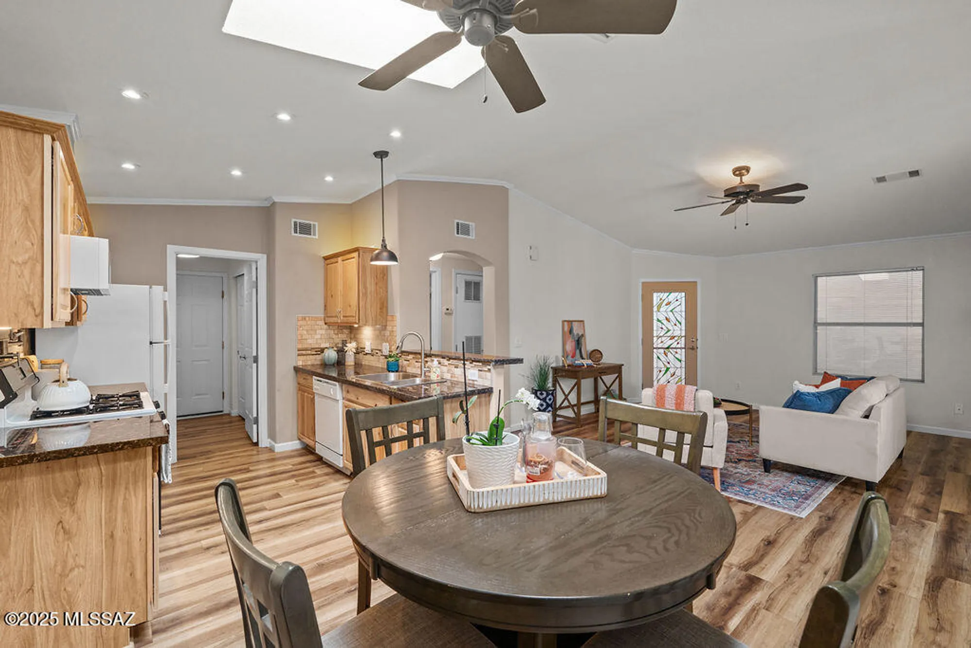 Property Slideshow image 8 of 27 | 543 w deerview ct, Green Valley, AZ, 85614