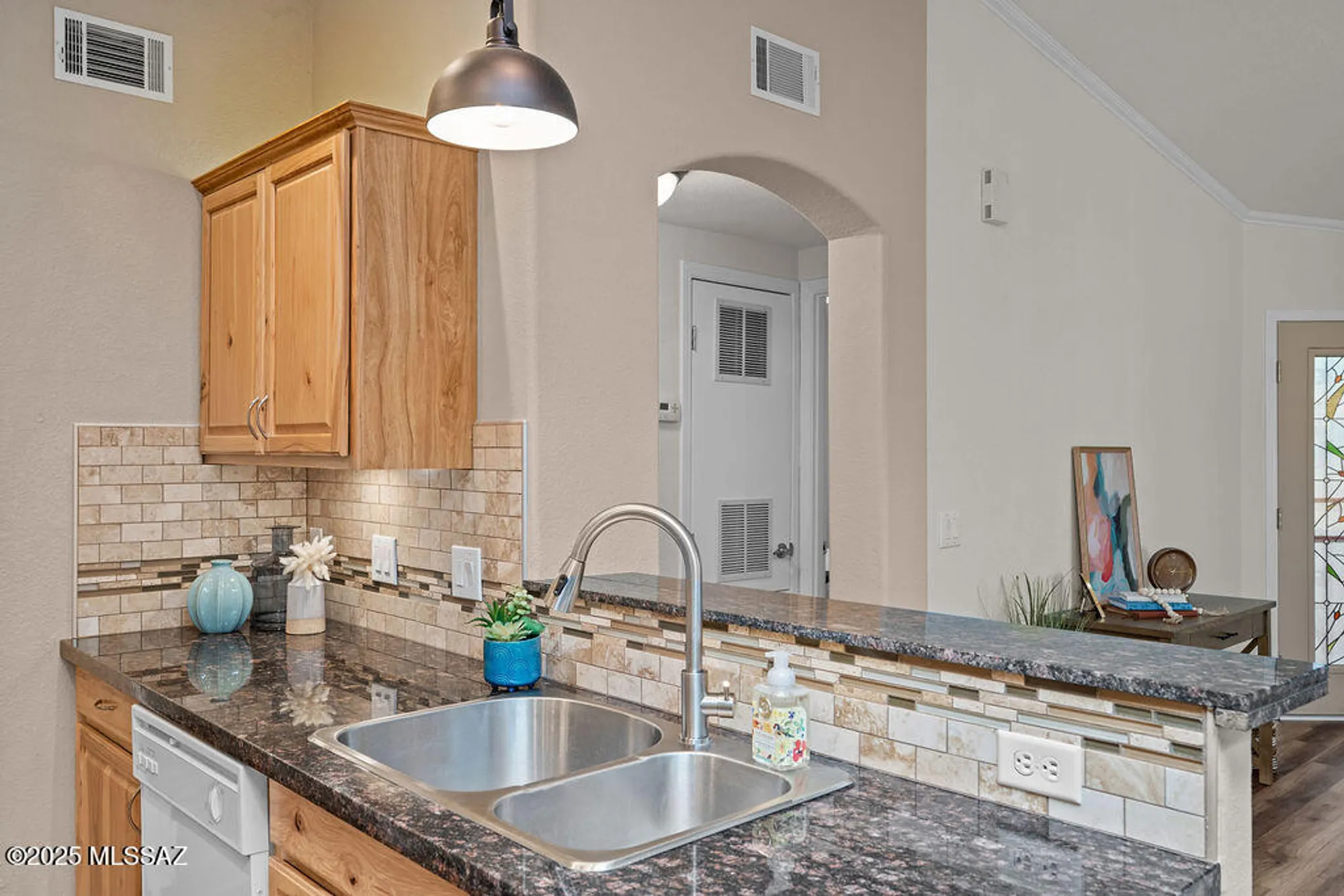 Property Slideshow image 10 of 27 | 543 w deerview ct, Green Valley, AZ, 85614
