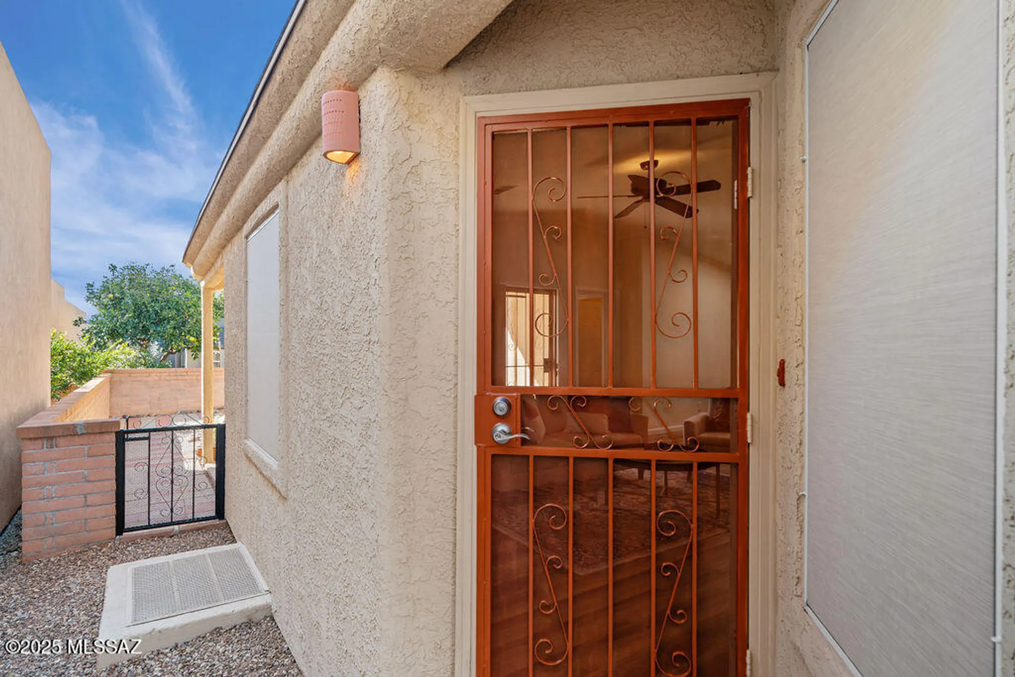 Property Slideshow image 3 of 27 | 543 w deerview ct, Green Valley, AZ, 85614