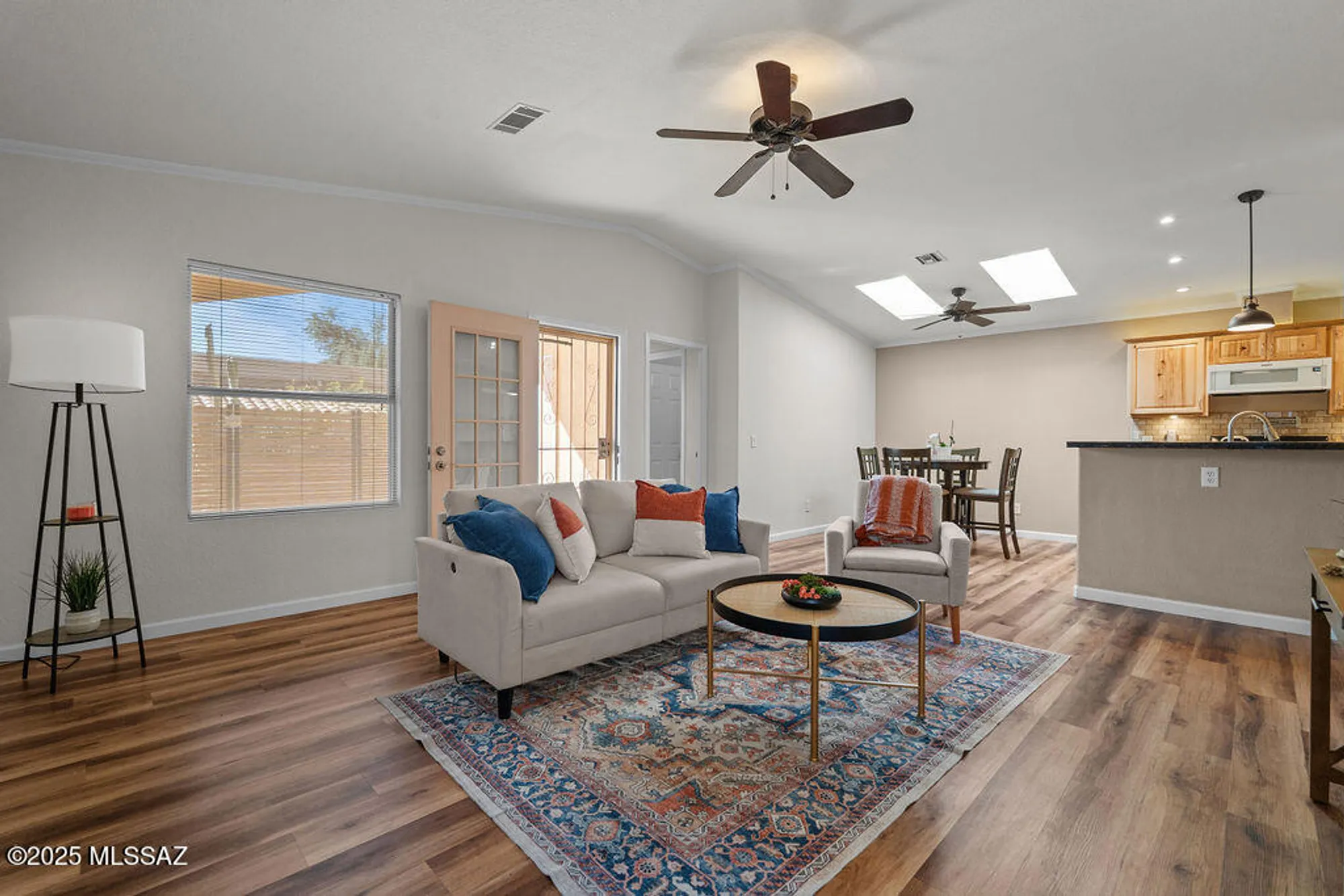 Property Slideshow image 4 of 27 | 543 w deerview ct, Green Valley, AZ, 85614