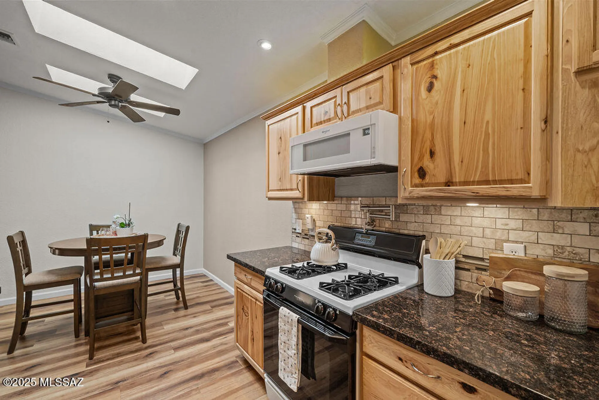 Property Slideshow image 13 of 27 | 543 w deerview ct, Green Valley, AZ, 85614